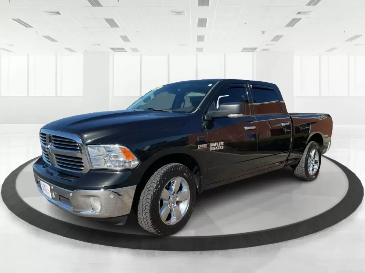 2017 Ram 1500 Big Horn Crew Cab 4x4 6'4 Box (1C6RR7TT5HS) with an Other engine, located at 4508 South Dixie Dr, Moraine, OH, 45439, (937) 908-9800, 39.689976, -84.218452 - **Discover Your Next Adventure with the 2017 Ram 1500 Big Horn Crew Cab!**<br /> <br /> Are you ready to elevate your lifestyle with a reliable and powerful truck? Whether you're navigating the bustling streets of Moraine or heading out for weekend adventures, the 2017 Ram 1500 Big Horn Crew Cab 4x4 - Photo#8