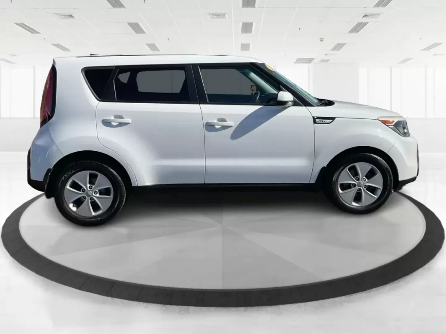 2015 Kia Soul Base (KNDJN2A21F7) with an Other engine, located at 1184 Kauffman Ave, Fairborn, OH, 45324, (937) 908-9800, 39.807072, -84.030914 - Are you ready to elevate your daily commute or embark on weekend adventures with ease? Look no further than the 2015 Kia Soul, a versatile compact vehicle that combines style, comfort, and functionality. Perfect for urban explorers, young professionals, and growing families alike, this car is equipp - Photo#1