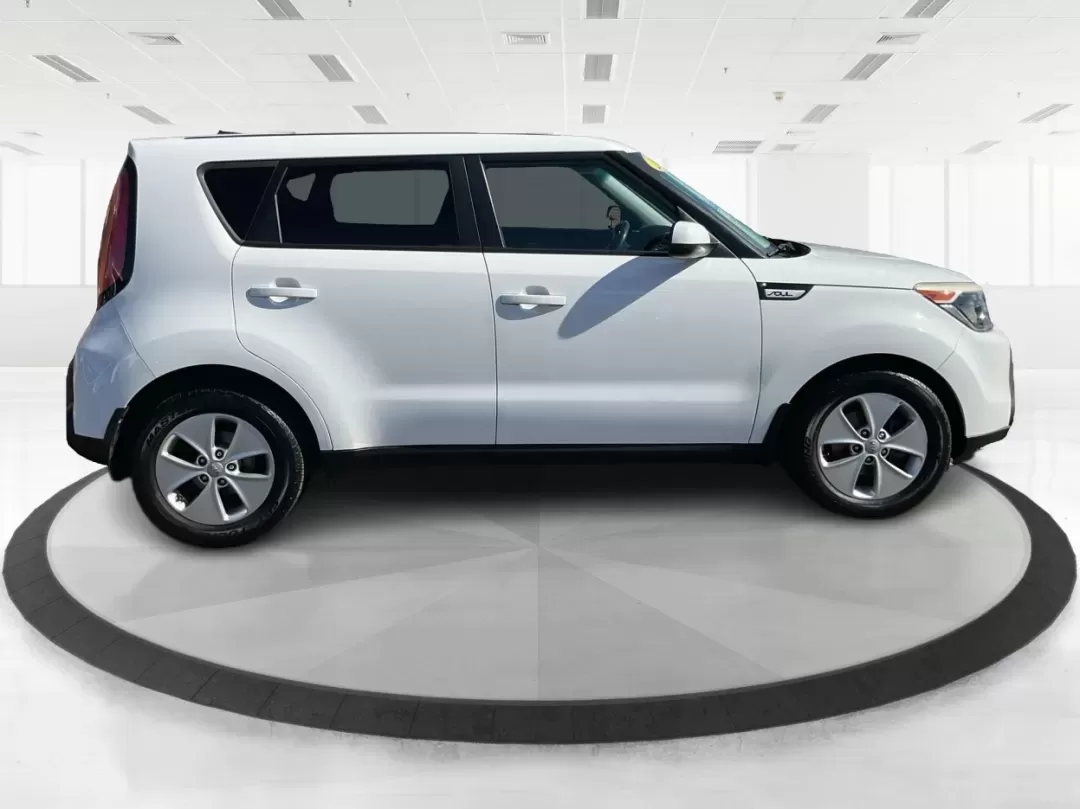 2015 Kia Soul Base (KNDJN2A21F7) with an Other engine, located at 1099 N County Rd 25A , Troy, OH, 45373, (937) 908-9800, 40.057079, -84.212883 - 2015 Kia Soul Base - Photo#1