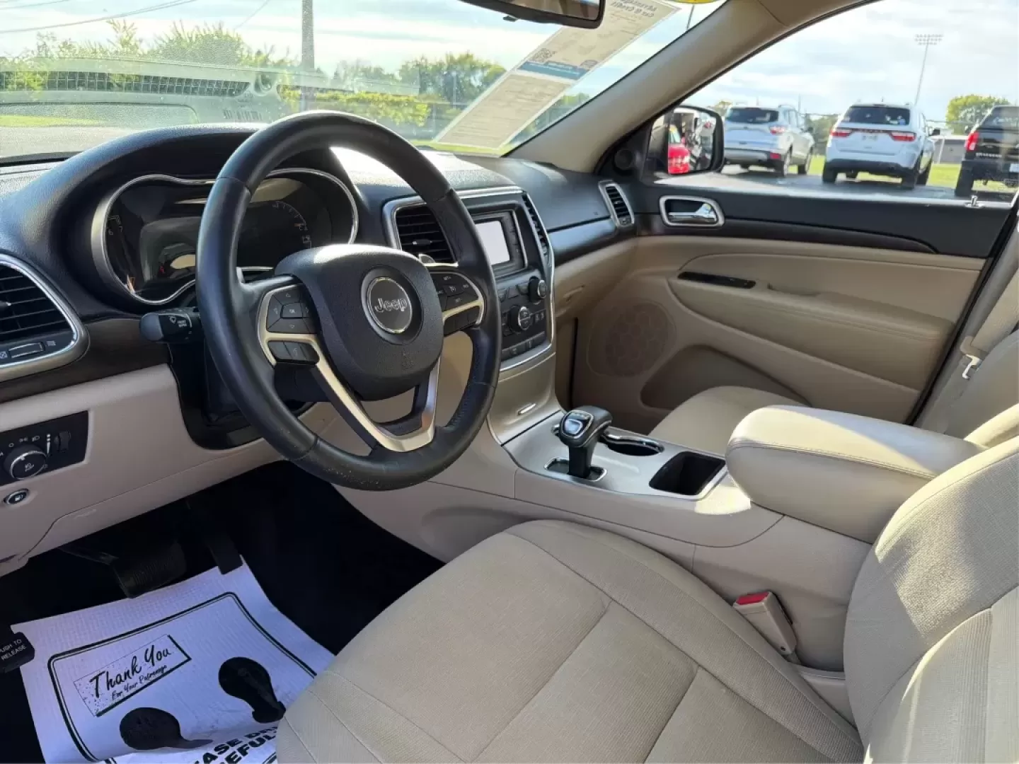 2014 Jeep Grand Cherokee Laredo (1C4RJFAG0EC) with an 3.6L V-6 DOHC engine, located at 401 Woodman Dr, Riverside, OH, 45431, (937) 908-9800, 39.760899, -84.123421 - ### Conquer Every Adventure with the 2014 Jeep Grand Cherokee Laredo Ideal for Every Lifestyle!<br /> <br /> Are you ready to elevate your driving experience? Whether you're navigating the hustle and bustle of city life in Riverside, OH, or embarking on thrilling weekend getaways, the 2014 Jeep Gra - Photo#9