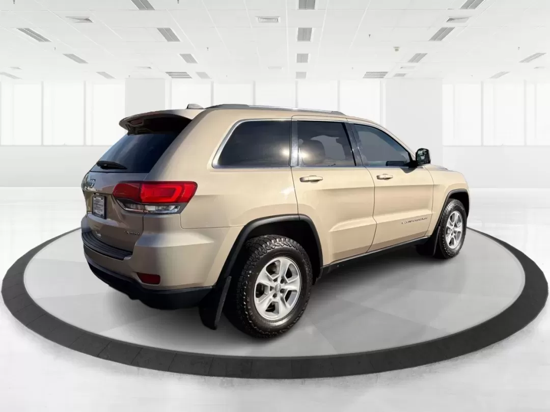 2014 Jeep Grand Cherokee Laredo (1C4RJFAG0EC) with an 3.6L V-6 DOHC engine, located at 1184 Kauffman Ave, Fairborn, OH, 45324, (937) 908-9800, 39.807072, -84.030914 - ### Conquer Every Adventure with the 2014 Jeep Grand Cherokee Laredo Ideal for Every Lifestyle!<br /> <br /> Are you ready to elevate your driving experience? Whether you're navigating the hustle and bustle of city life in Riverside, OH, or embarking on thrilling weekend getaways, the 2014 Jeep Gra - Photo#2