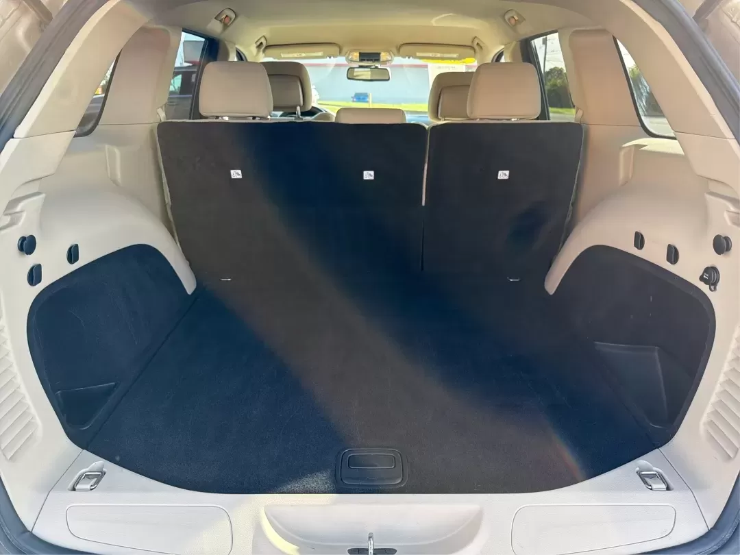 2014 Jeep Grand Cherokee Laredo (1C4RJFAG0EC) with an 3.6L V-6 DOHC engine, located at 1184 Kauffman Ave, Fairborn, OH, 45324, (937) 908-9800, 39.807072, -84.030914 - ### Conquer Every Adventure with the 2014 Jeep Grand Cherokee Laredo Ideal for Every Lifestyle!<br /> <br /> Are you ready to elevate your driving experience? Whether you're navigating the hustle and bustle of city life in Riverside, OH, or embarking on thrilling weekend getaways, the 2014 Jeep Gra - Photo#12