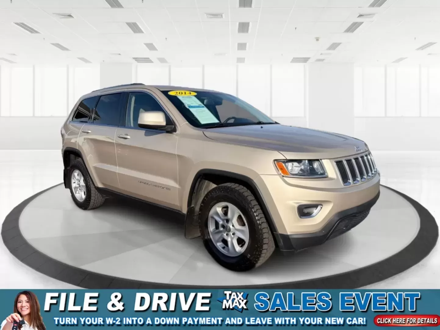 2014 Jeep Grand Cherokee Laredo (1C4RJFAG0EC) with an 3.6L V-6 DOHC engine, located at 1184 Kauffman Ave, Fairborn, OH, 45324, (937) 908-9800, 39.807072, -84.030914 - ### Conquer Every Adventure with the 2014 Jeep Grand Cherokee Laredo Ideal for Every Lifestyle!<br /> <br /> Are you ready to elevate your driving experience? Whether you're navigating the hustle and bustle of city life in Riverside, OH, or embarking on thrilling weekend getaways, the 2014 Jeep Gra - Photo#0