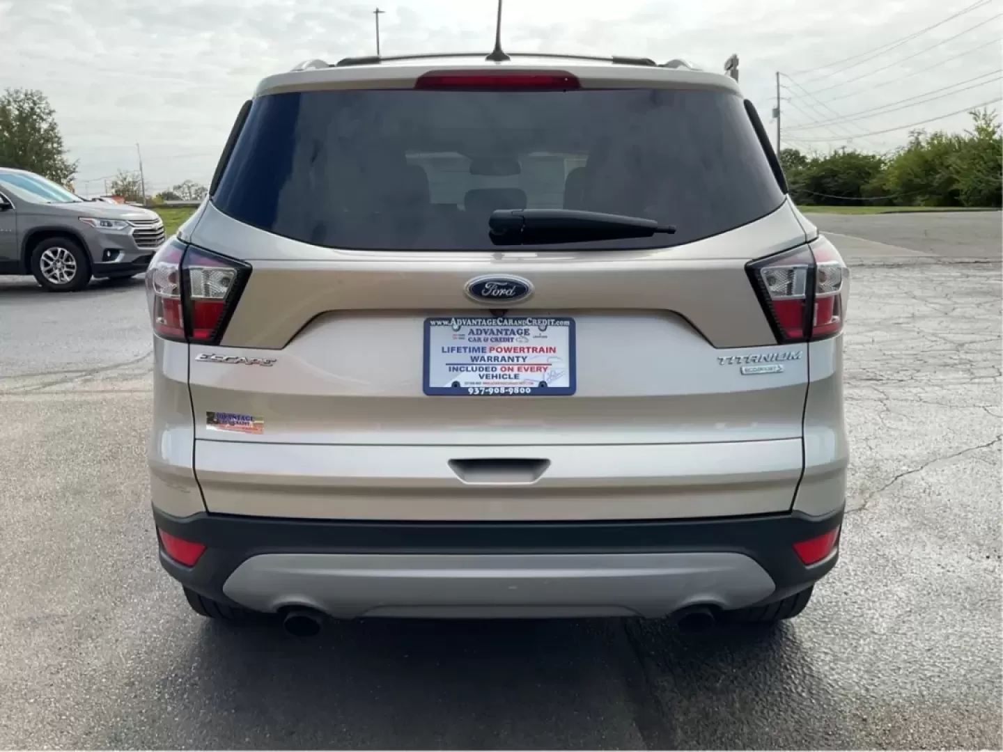 2018 Ford Escape Titanium FWD (1FMCU0J99JU) with an 2.0L L4 DOHC 16V engine, 6-Speed Automatic transmission, located at 1230 East Main St, Xenia, OH, 45385, (937) 908-9800, 39.688026, -83.910172 - Experience the perfect blend of style and practicality with the 2018 Ford Escape Titanium, now available at Advantage Car and Credit in Xenia, OH. This SUV is not just a vehicle; it's your ticket to adventure, whether you're navigating the bustling streets of downtown Xenia or embarking on a weekend - Photo#3