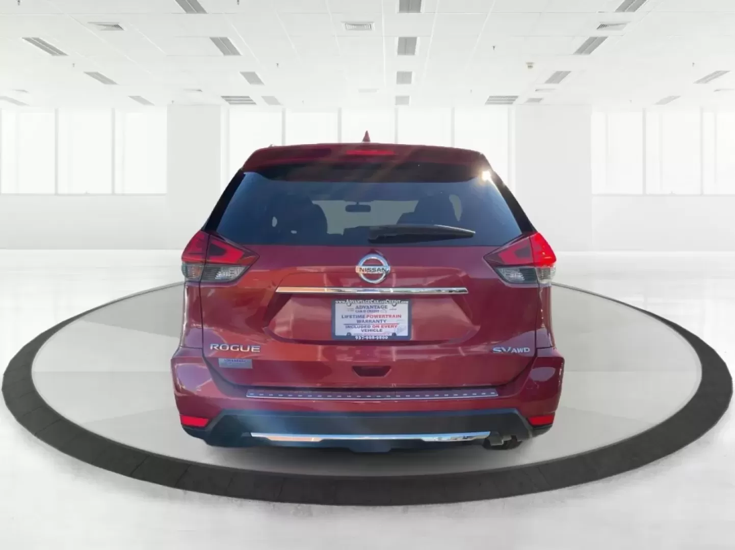 2017 Nissan Rogue SV (JN8AT2MV6HW) with an 2.5L I-4 DOHC engine, located at 4508 South Dixie Dr, Moraine, OH, 45439, (937) 908-9800, 39.689976, -84.218452 - Are you searching for the perfect vehicle to enhance your daily adventures? Look no further! This 2017 Nissan Rogue SV is the ideal SUV for those who crave versatility and comfort, making it a fantastic choice for growing families, weekend warriors, and daily commuters alike. With its spacious inter - Photo#3