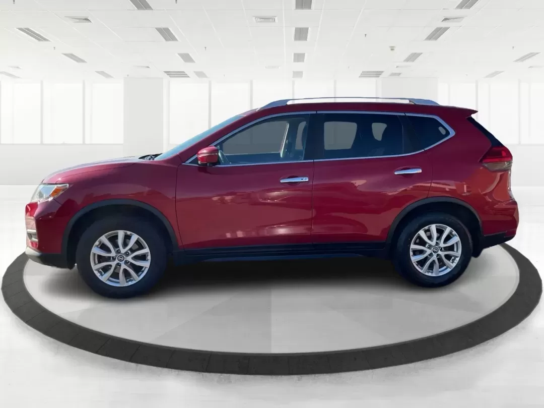 2017 Nissan Rogue SV (JN8AT2MV6HW) with an 2.5L I-4 DOHC engine, CVT transmission, located at 1230 East Main St, Xenia, OH, 45385, (937) 908-9800, 39.688026, -83.910172 - Are you searching for the perfect vehicle to enhance your daily adventures? Look no further! This 2017 Nissan Rogue SV is the ideal SUV for those who crave versatility and comfort, making it a fantastic choice for growing families, weekend warriors, and daily commuters alike. With its spacious inter - Photo#5