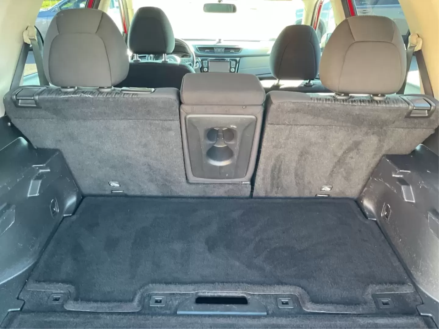 2017 Nissan Rogue SV (JN8AT2MV6HW) with an 2.5L I-4 DOHC engine, located at 4508 South Dixie Dr, Moraine, OH, 45439, (937) 908-9800, 39.689976, -84.218452 - Are you searching for the perfect vehicle to enhance your daily adventures? Look no further! This 2017 Nissan Rogue SV is the ideal SUV for those who crave versatility and comfort, making it a fantastic choice for growing families, weekend warriors, and daily commuters alike. With its spacious inter - Photo#12