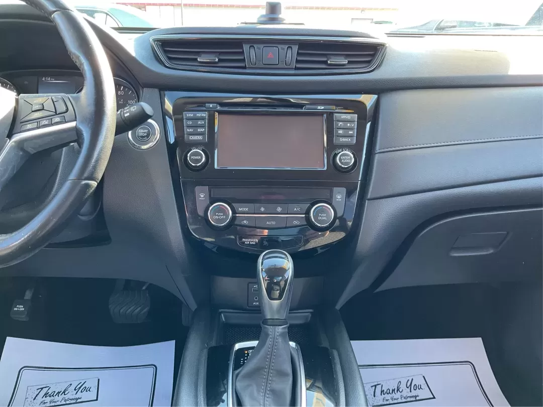 2017 Nissan Rogue SV (JN8AT2MV6HW) with an 2.5L I-4 DOHC engine, CVT transmission, located at 1230 East Main St, Xenia, OH, 45385, (937) 908-9800, 39.688026, -83.910172 - Are you searching for the perfect vehicle to enhance your daily adventures? Look no further! This 2017 Nissan Rogue SV is the ideal SUV for those who crave versatility and comfort, making it a fantastic choice for growing families, weekend warriors, and daily commuters alike. With its spacious inter - Photo#13