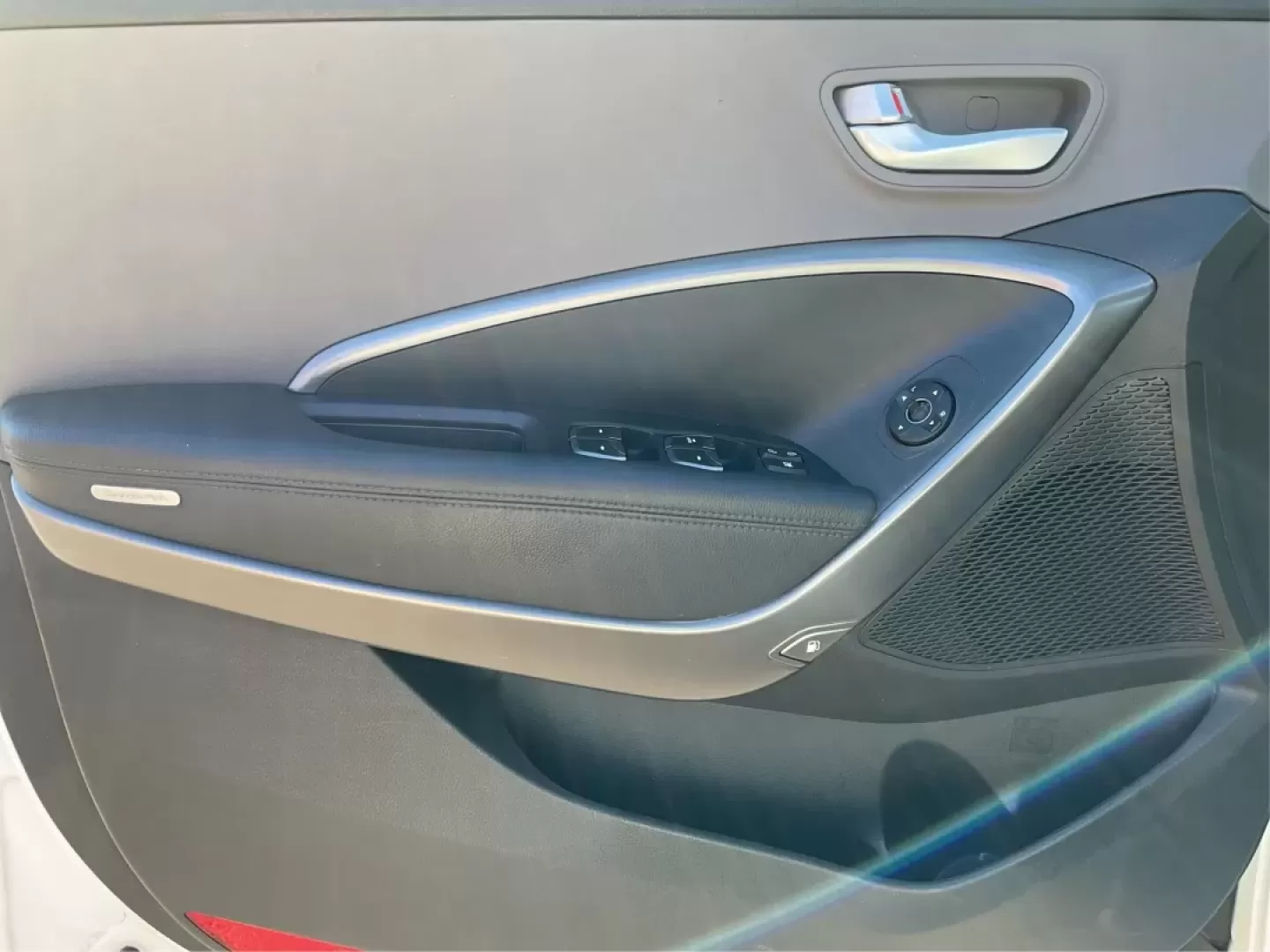 2014 Hyundai Santa Fe 2.4L (5XYZUDLB3EG) with an Theta II 2.4L I-4 gasoline direct injection engine, located at 1099 N County Rd 25A , Troy, OH, 45373, (937) 908-9800, 40.057079, -84.212883 - Are you ready to elevate your driving experience and embrace a lifestyle of adventure? The 2014 Hyundai Santa Fe available at Advantage Car and Credit in Troy, OH, is not just a vehicle; it's your gateway to unforgettable road trips, family outings, and daily commutes. This versatile SUV combines st - Photo#18