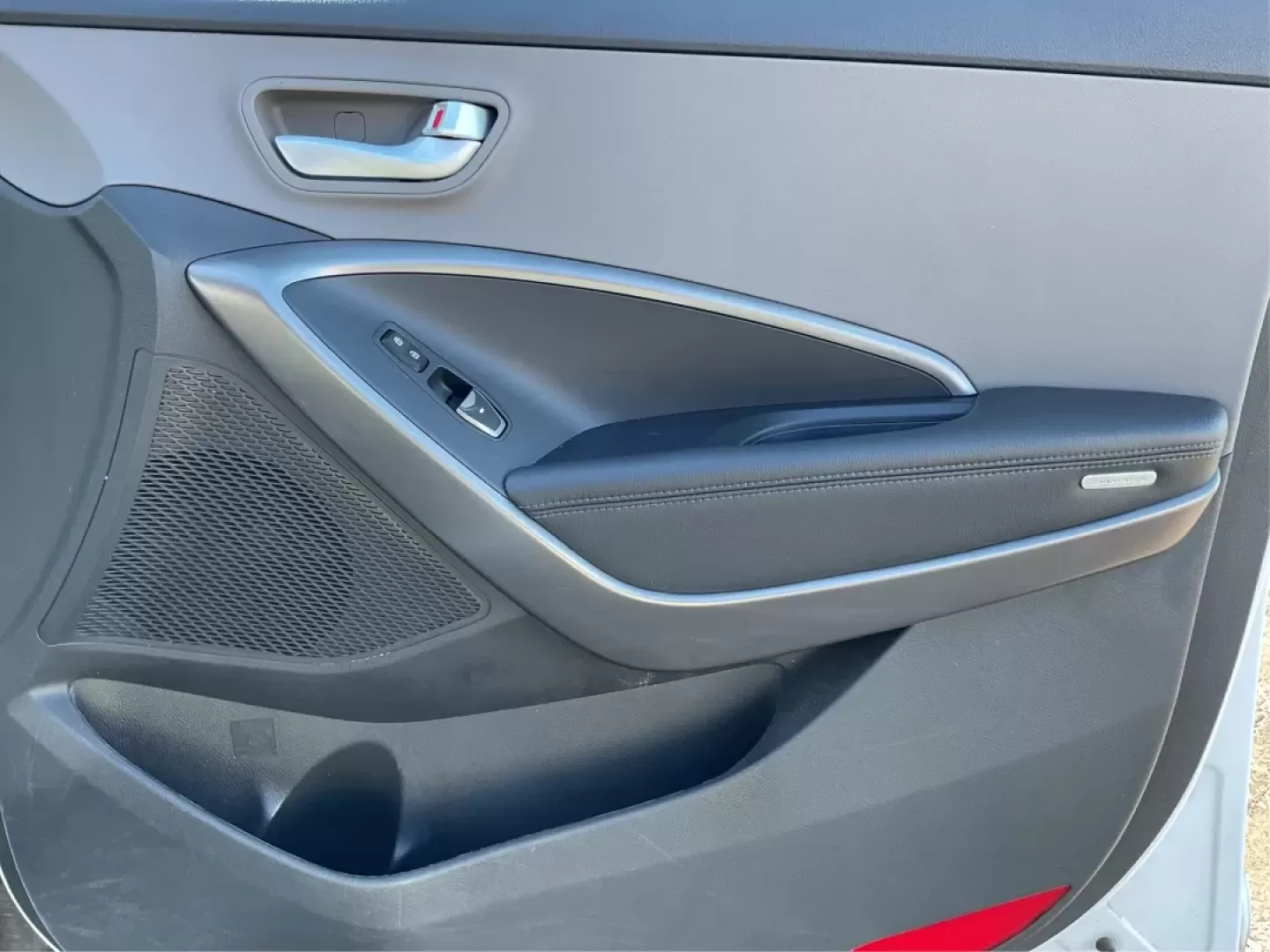 2014 Hyundai Santa Fe 2.4L (5XYZUDLB3EG) with an Theta II 2.4L I-4 gasoline direct injection engine, located at 1099 N County Rd 25A , Troy, OH, 45373, (937) 908-9800, 40.057079, -84.212883 - Are you ready to elevate your driving experience and embrace a lifestyle of adventure? The 2014 Hyundai Santa Fe available at Advantage Car and Credit in Troy, OH, is not just a vehicle; it's your gateway to unforgettable road trips, family outings, and daily commutes. This versatile SUV combines st - Photo#19