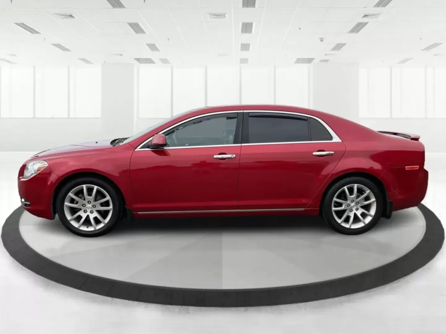 2012 Chevrolet Malibu 2LZ (1G1ZG5E73CF) with an 3.6L V-6 DOHC engine, located at 8750 N County Rd 25A, Piqua, OH, 45356, (937) 908-9800, 40.164391, -84.232513 - Experience the thrill of the open road with the 2012 Chevrolet Malibu, a vehicle that embodies both style and comfort while offering the reliability you need for everyday life. Whether you're a growing family looking for a reliable sedan for school runs and weekend getaways or a budget-conscious pro - Photo#5
