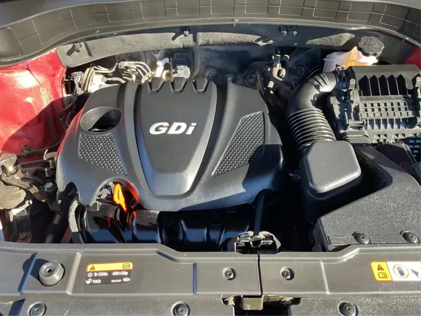2015 Kia Sorento LX (5XYKTCA66FG) with an 2.4L I-4 gasoline direct injection engine, 6-Speed Automatic transmission, located at 4508 South Dixie Dr, Moraine, OH, 45439, (937) 908-9800, 39.689976, -84.218452 - **Adventure Awaits with the 2015 Kia Sorento LX from Advantage Car and Credit!**<br /> <br /> Are you ready to elevate your family outings or embark on unforgettable weekend adventures? Look no further than this stunning **2015 Kia Sorento LX**! With its striking Remington Red Metallic exterior and - Photo#11