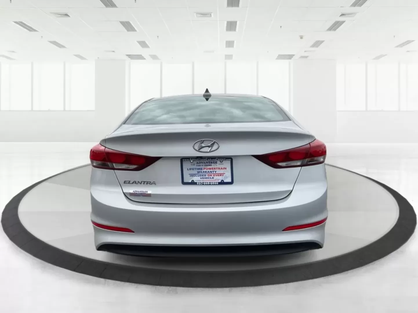 2017 Hyundai Elantra SE (5NPD84LF2HH) with an Nu 2L I-4 DOHC engine, located at 8750 N County Rd 25A, Piqua, OH, 45356, (937) 908-9800, 40.164391, -84.232513 - Discover your next adventure with the 2017 Hyundai Elantra SE, available now at Advantage Car and Credit - Piqua! This stylish sedan is perfect for budget-conscious buyers looking for a reliable vehicle that effortlessly blends comfort, performance, and technology. Whether you're commuting to work, - Photo#3