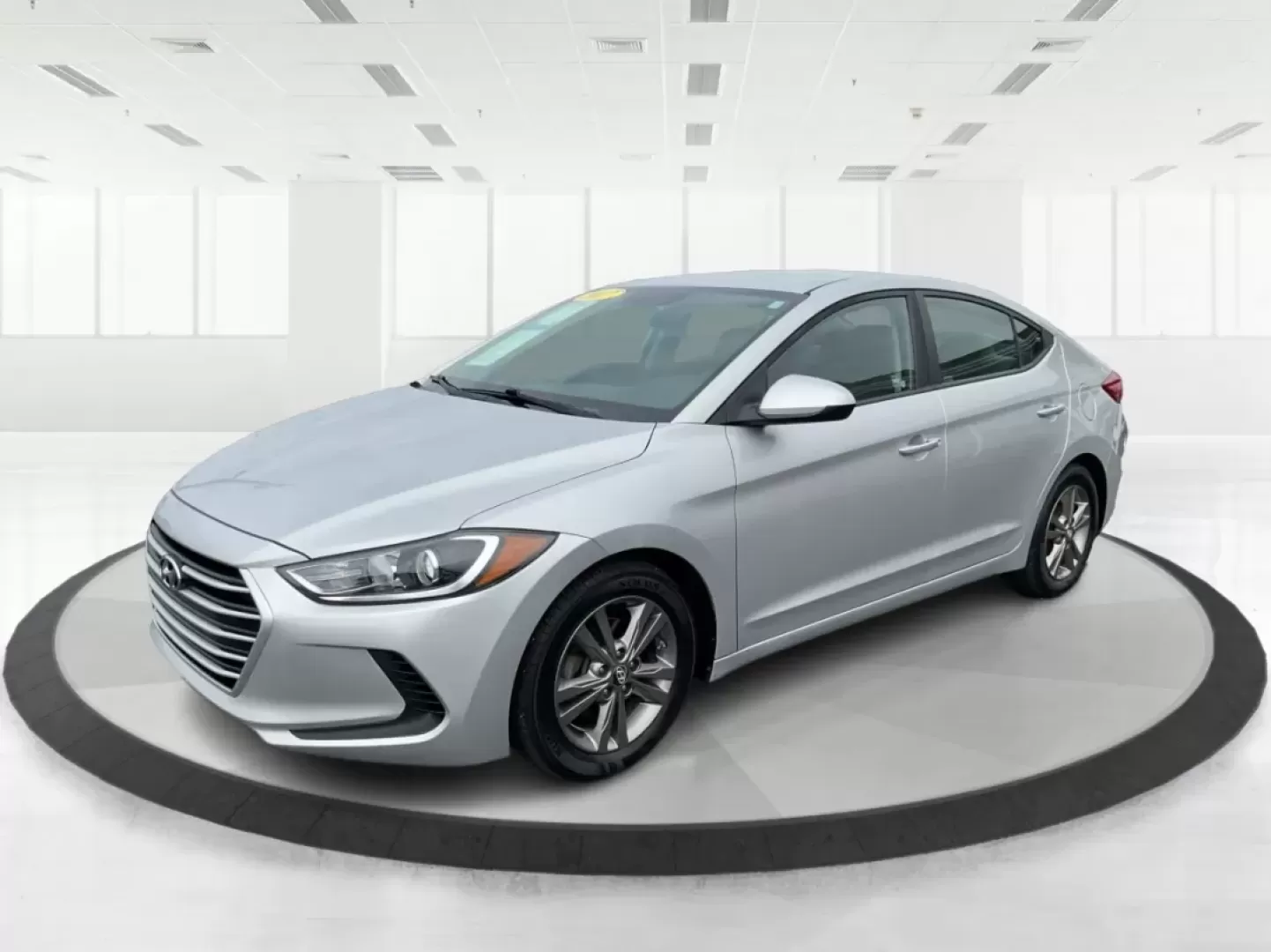 2017 Hyundai Elantra SE (5NPD84LF2HH) with an Nu 2L I-4 DOHC engine, located at 8750 N County Rd 25A, Piqua, OH, 45356, (937) 908-9800, 40.164391, -84.232513 - Discover your next adventure with the 2017 Hyundai Elantra SE, available now at Advantage Car and Credit - Piqua! This stylish sedan is perfect for budget-conscious buyers looking for a reliable vehicle that effortlessly blends comfort, performance, and technology. Whether you're commuting to work, - Photo#8