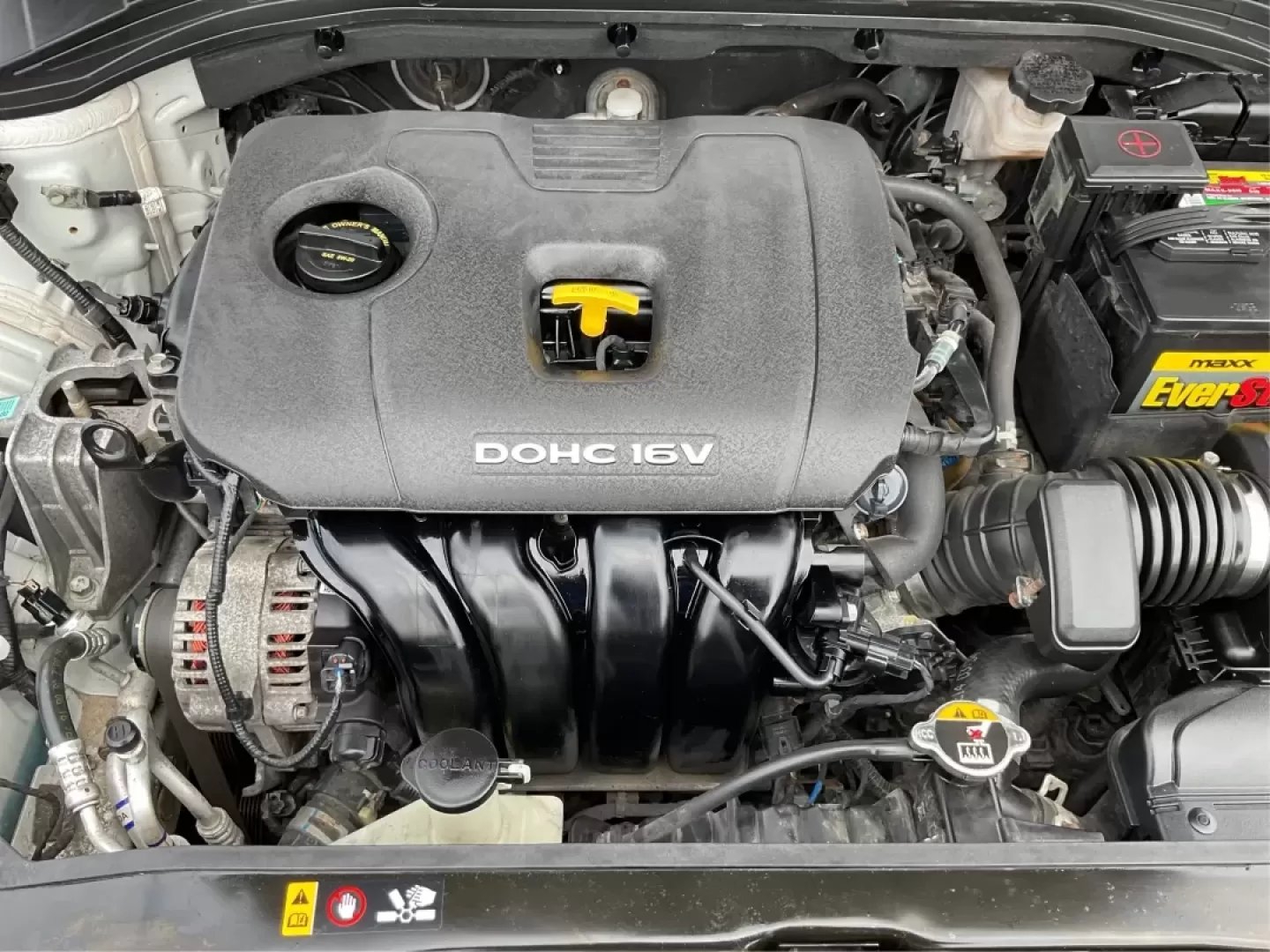 2017 Hyundai Elantra SE (5NPD84LF2HH) with an Nu 2L I-4 DOHC engine, located at 8750 N County Rd 25A, Piqua, OH, 45356, (937) 908-9800, 40.164391, -84.232513 - Discover your next adventure with the 2017 Hyundai Elantra SE, available now at Advantage Car and Credit - Piqua! This stylish sedan is perfect for budget-conscious buyers looking for a reliable vehicle that effortlessly blends comfort, performance, and technology. Whether you're commuting to work, - Photo#11