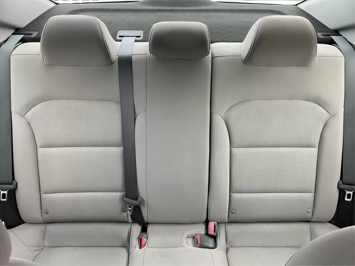 2017 Hyundai Elantra SE (5NPD84LF2HH) with an Nu 2L I-4 DOHC engine, located at 8750 N County Rd 25A, Piqua, OH, 45356, (937) 908-9800, 40.164391, -84.232513 - Discover your next adventure with the 2017 Hyundai Elantra SE, available now at Advantage Car and Credit - Piqua! This stylish sedan is perfect for budget-conscious buyers looking for a reliable vehicle that effortlessly blends comfort, performance, and technology. Whether you're commuting to work, - Photo#14