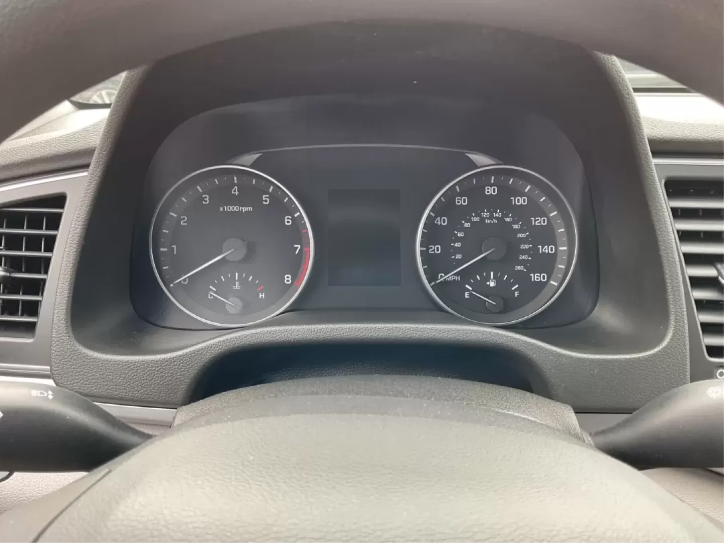 2017 Hyundai Elantra SE (5NPD84LF2HH) with an Nu 2L I-4 DOHC engine, located at 8750 N County Rd 25A, Piqua, OH, 45356, (937) 908-9800, 40.164391, -84.232513 - Discover your next adventure with the 2017 Hyundai Elantra SE, available now at Advantage Car and Credit - Piqua! This stylish sedan is perfect for budget-conscious buyers looking for a reliable vehicle that effortlessly blends comfort, performance, and technology. Whether you're commuting to work, - Photo#15