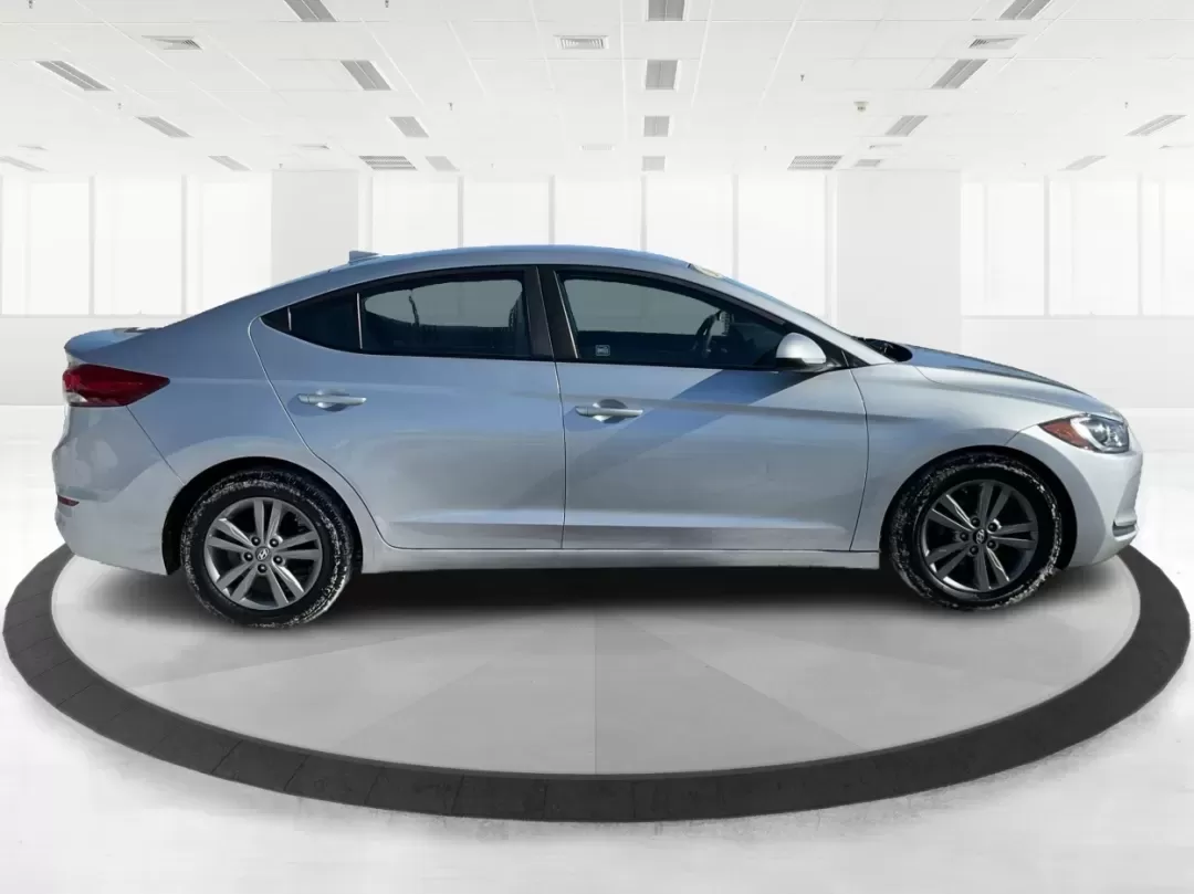 2017 Hyundai Elantra SE (5NPD84LF2HH) with an Nu 2L I-4 DOHC engine, 6A transmission, located at 1230 East Main St, Xenia, OH, 45385, (937) 908-9800, 39.688026, -83.910172 - Discover your next adventure with the 2017 Hyundai Elantra SE, available now at Advantage Car and Credit - Piqua! This stylish sedan is perfect for budget-conscious buyers looking for a reliable vehicle that effortlessly blends comfort, performance, and technology. Whether you're commuting to work, - Photo#1