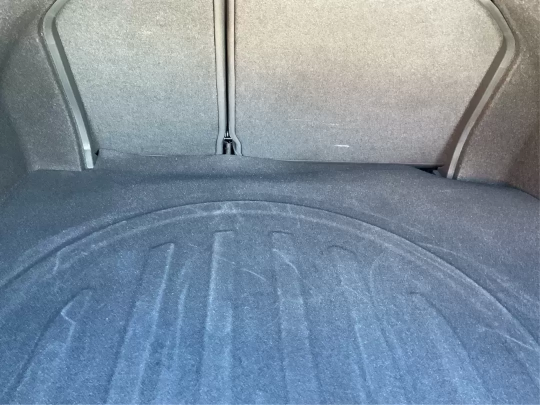 2017 Hyundai Elantra SE (5NPD84LF2HH) with an Nu 2L I-4 DOHC engine, 6A transmission, located at 1230 East Main St, Xenia, OH, 45385, (937) 908-9800, 39.688026, -83.910172 - Discover your next adventure with the 2017 Hyundai Elantra SE, available now at Advantage Car and Credit - Piqua! This stylish sedan is perfect for budget-conscious buyers looking for a reliable vehicle that effortlessly blends comfort, performance, and technology. Whether you're commuting to work, - Photo#12