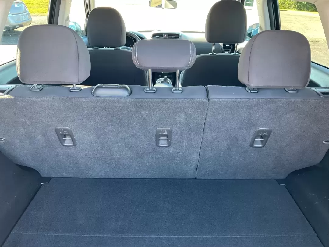 2015 Kia Soul Base (KNDJN2A22F7) with an Other engine, Auto transmission, located at 1184 Kauffman Ave, Fairborn, OH, 45324, (937) 908-9800, 39.807072, -84.030914 - 2015 Kia Soul Base - Photo#12