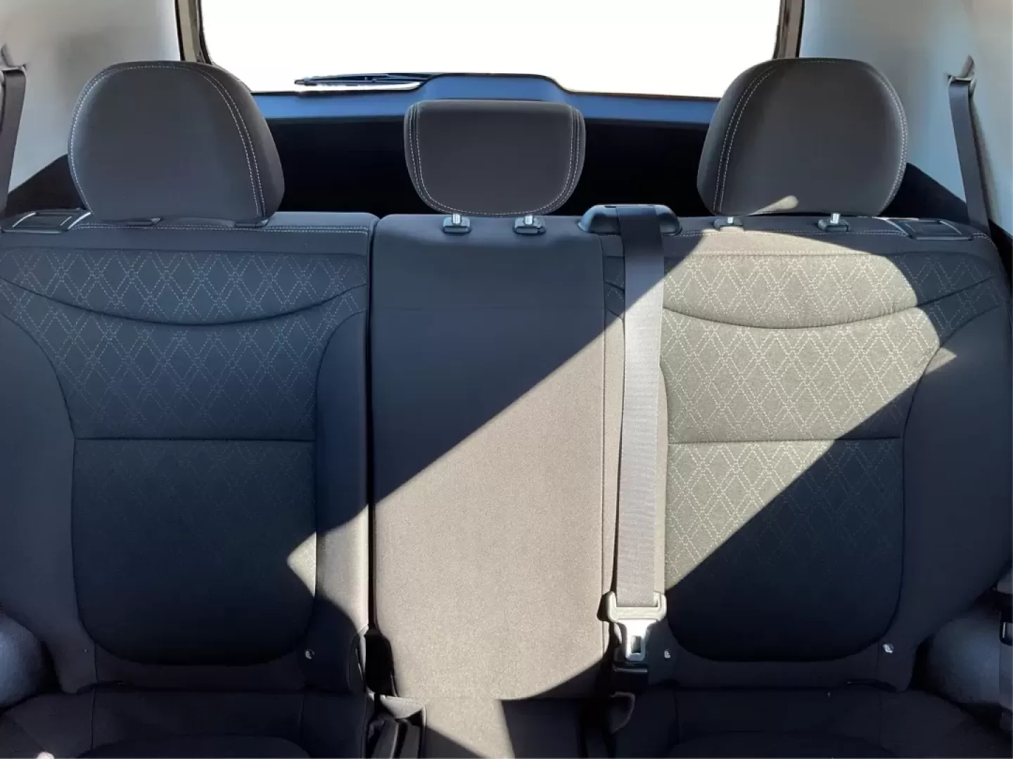 2015 Kia Soul Base (KNDJN2A22F7) with an 1.6L L4 DOHC 16V engine, Auto transmission, located at 1230 East Main St, Xenia, OH, 45385, (937) 908-9800, 39.688026, -83.910172 - Discover a new level of convenience and versatility with the 2015 Kia Soul, the perfect vehicle for those balancing a busy lifestyle in Vandalia, OH. Whether you're a growing family looking for a spacious ride, a commuter needing dependability for long drives, or someone seeking low-maintenance vehi - Photo#14