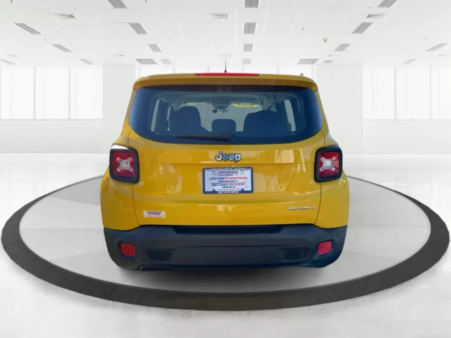 2015 Jeep Renegade Sport (ZACCJAATXFP) with an Other engine, located at 1230 East Main St, Xenia, OH, 45385, (937) 908-9800, 39.688026, -83.910172 - **Experience Adventure and Comfort with the 2015 Jeep Renegade Sport!**<br /> <br /> Are you ready to embrace your adventurous spirit while ensuring comfort and style? The 2015 Jeep Renegade Sport is the perfect vehicle for weekend getaways, daily commutes, and everything in between! Imagine cruisin - Photo#3