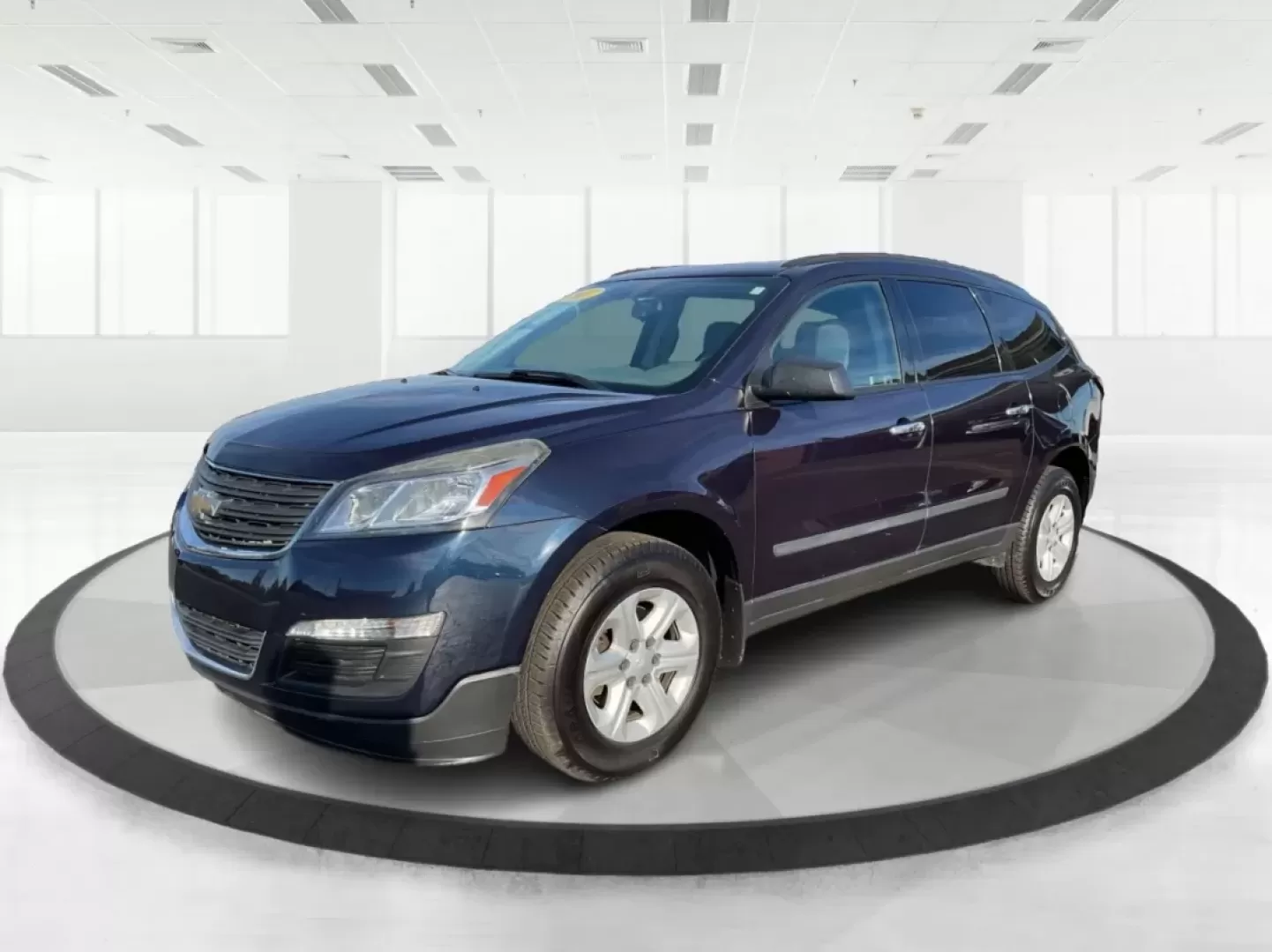 2017 Chevrolet Traverse LS (1GNKVFKD4HJ) with an 3.6L V-6 gasoline direct injection engine, located at 8750 N County Rd 25A, Piqua, OH, 45356, (937) 908-9800, 40.164391, -84.232513 - Experience the perfect blend of style and functionality with the 2017 Chevrolet Traverse LS, available at Advantage Car and Credit - Piqua. This versatile SUV is tailored for families on the go, weekend adventurers, or anyone seeking a reliable vehicle to navigate life's journeys. With spacious seat - Photo#8