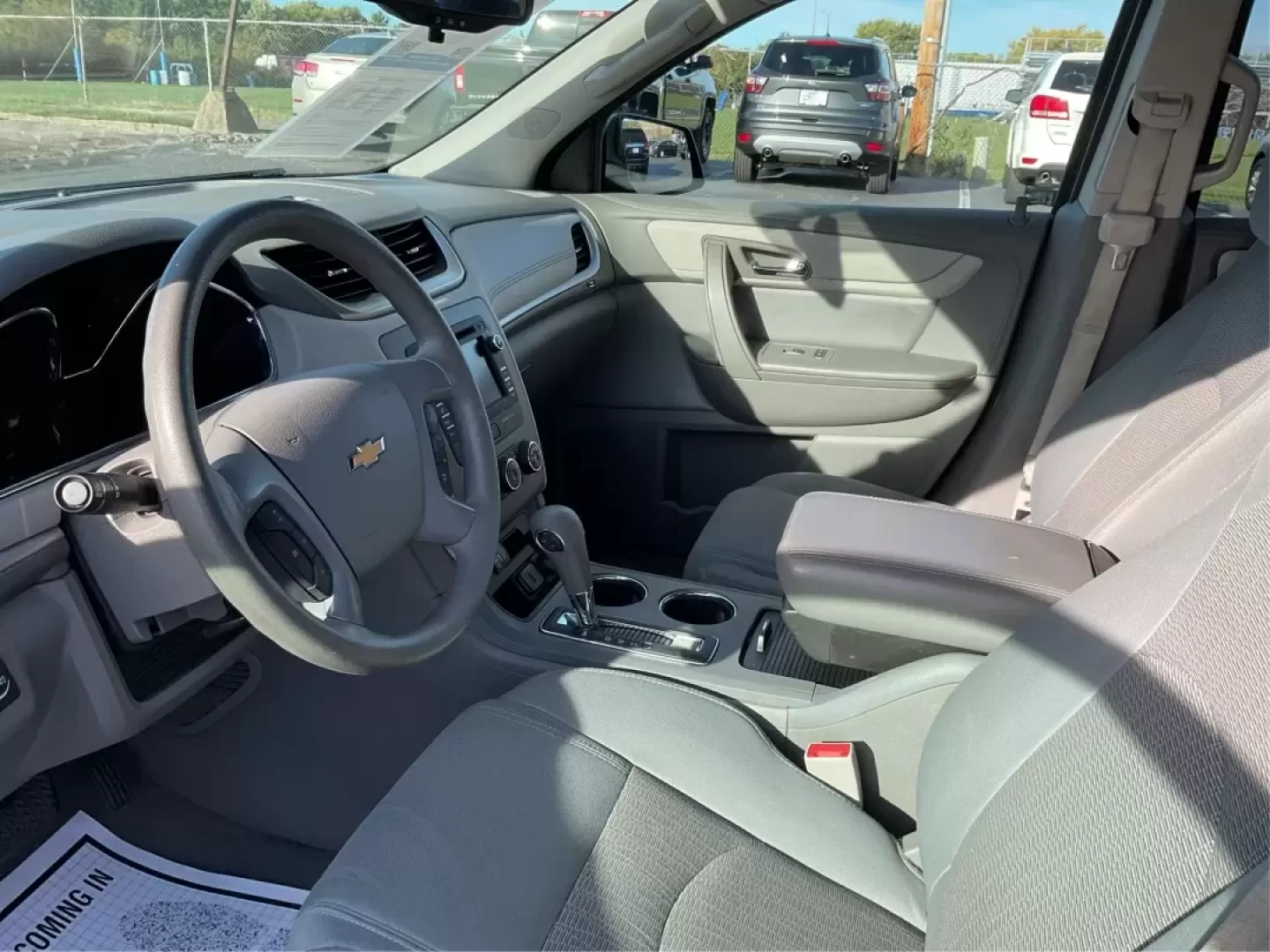 2017 Chevrolet Traverse LS (1GNKVFKD4HJ) with an 3.6L V-6 gasoline direct injection engine, located at 8750 N County Rd 25A, Piqua, OH, 45356, (937) 908-9800, 40.164391, -84.232513 - Experience the perfect blend of style and functionality with the 2017 Chevrolet Traverse LS, available at Advantage Car and Credit - Piqua. This versatile SUV is tailored for families on the go, weekend adventurers, or anyone seeking a reliable vehicle to navigate life's journeys. With spacious seat - Photo#9