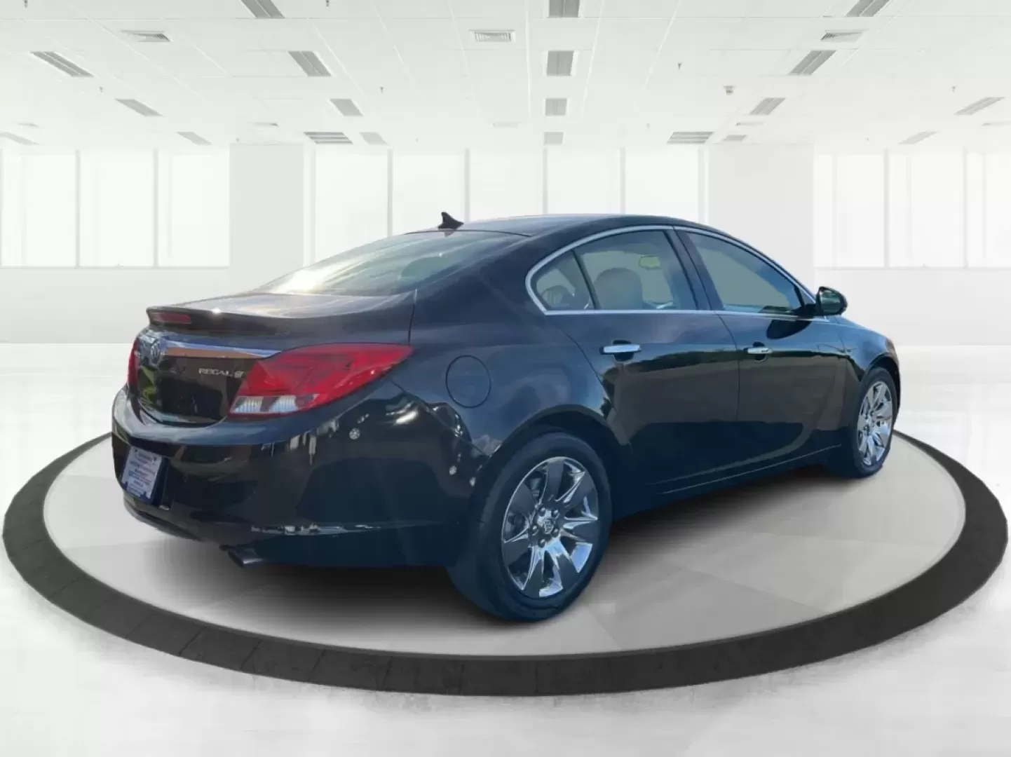 2013 Buick Regal Turbo - Premium 1 (2G4GS5EV2D9) with an ECOTEC 2L I-4 gasoline direct injection engine, located at 8750 N County Rd 25A, Piqua, OH, 45356, (937) 908-9800, 40.164391, -84.232513 - Are you in search of the perfect sedan that balances style, comfort, and practicality? Look no further than the 2013 Buick Regal Turbo - Premium 1, available now at Advantage Car and Credit - Piqua. Located at 8750 N County Rd 25A, Piqua, OH 45356, our Buy Here Pay Here dealership specializes in pro - Photo#2