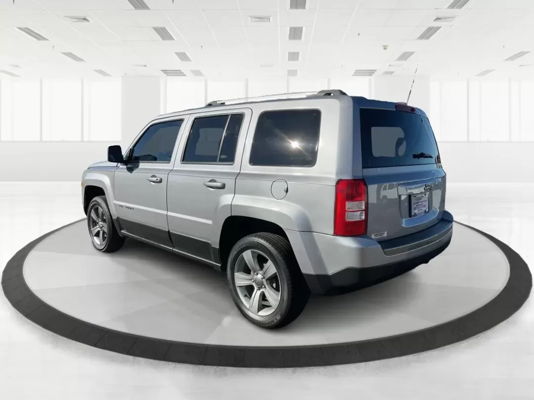 2016 Jeep Patriot Sport SE (1C4NJPBA0GD) with an 2L I-4 DOHC engine, located at 4508 South Dixie Dr, Moraine, OH, 45439, (937) 908-9800, 39.689976, -84.218452 - **Explore Adventure with the 2016 Jeep Patriot Sport SE Your Next Road Trip Awaits!**<br /> <br /> When it comes to memorable road trips or weekend getaways, having the right vehicle can make all the difference. The **2016 Jeep Patriot Sport SE** is designed for those who crave the thrill of advent - Photo#4