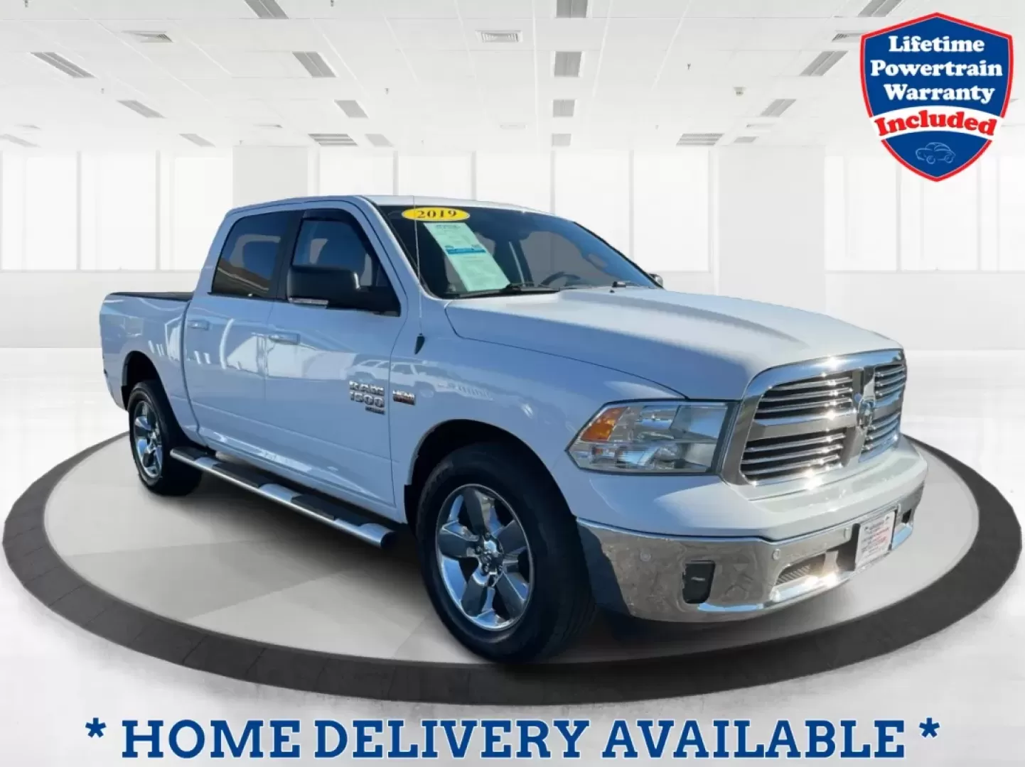 2019 Ram 1500 Big Horn Crew Cab 4x4 5'7 Box (1C6RR7LT9KS) with an HEMI 5.7L V-8 variable valve control engine, located at 401 Woodman Dr, Riverside, OH, 45431, (937) 908-9800, 39.760899, -84.123421 - **Elevate Your Adventures with the 2019 Ram 1500 Big Horn Crew Cab!** <br /> <br /> Are you ready to take on the world with a vehicle that perfectly balances work and play? The 2019 Ram 1500 Big Horn Crew Cab is the ultimate truck for those who crave both functionality and style. Whether you're load - Photo#0
