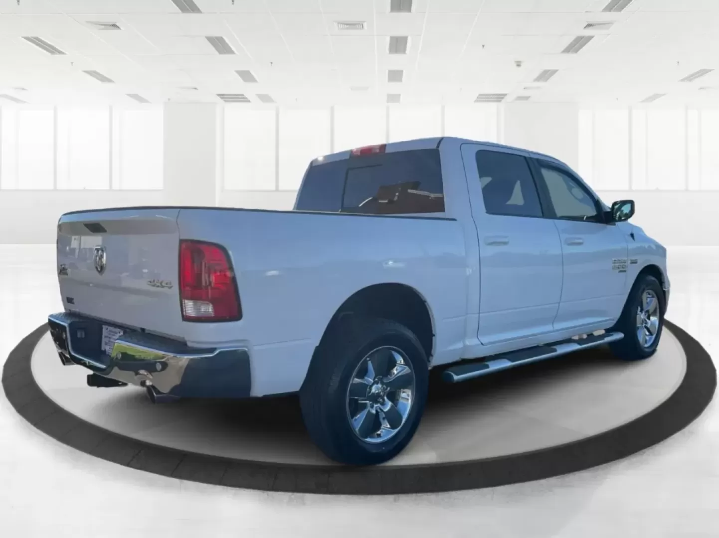 2019 Ram 1500 Big Horn Crew Cab 4x4 5'7 Box (1C6RR7LT9KS) with an HEMI 5.7L V-8 variable valve control engine, located at 401 Woodman Dr, Riverside, OH, 45431, (937) 908-9800, 39.760899, -84.123421 - **Elevate Your Adventures with the 2019 Ram 1500 Big Horn Crew Cab!** <br /> <br /> Are you ready to take on the world with a vehicle that perfectly balances work and play? The 2019 Ram 1500 Big Horn Crew Cab is the ultimate truck for those who crave both functionality and style. Whether you're load - Photo#2