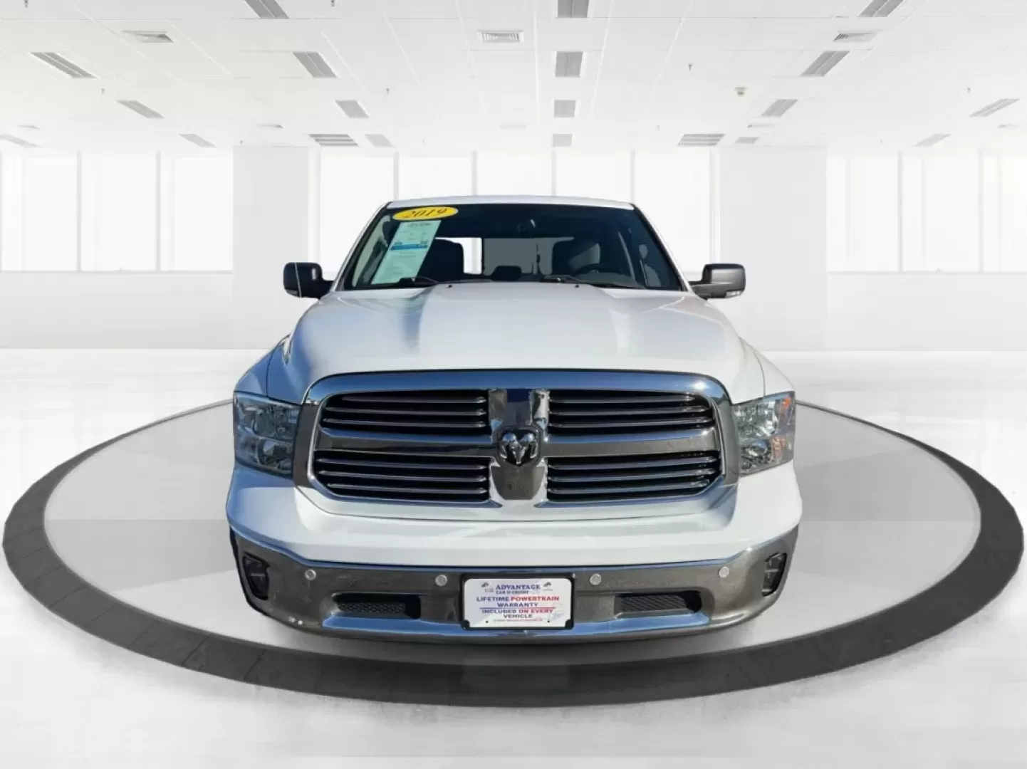 2019 Ram 1500 Big Horn Crew Cab 4x4 5'7 Box (1C6RR7LT9KS) with an HEMI 5.7L V-8 variable valve control engine, located at 401 Woodman Dr, Riverside, OH, 45431, (937) 908-9800, 39.760899, -84.123421 - **Elevate Your Adventures with the 2019 Ram 1500 Big Horn Crew Cab!** <br /> <br /> Are you ready to take on the world with a vehicle that perfectly balances work and play? The 2019 Ram 1500 Big Horn Crew Cab is the ultimate truck for those who crave both functionality and style. Whether you're load - Photo#7