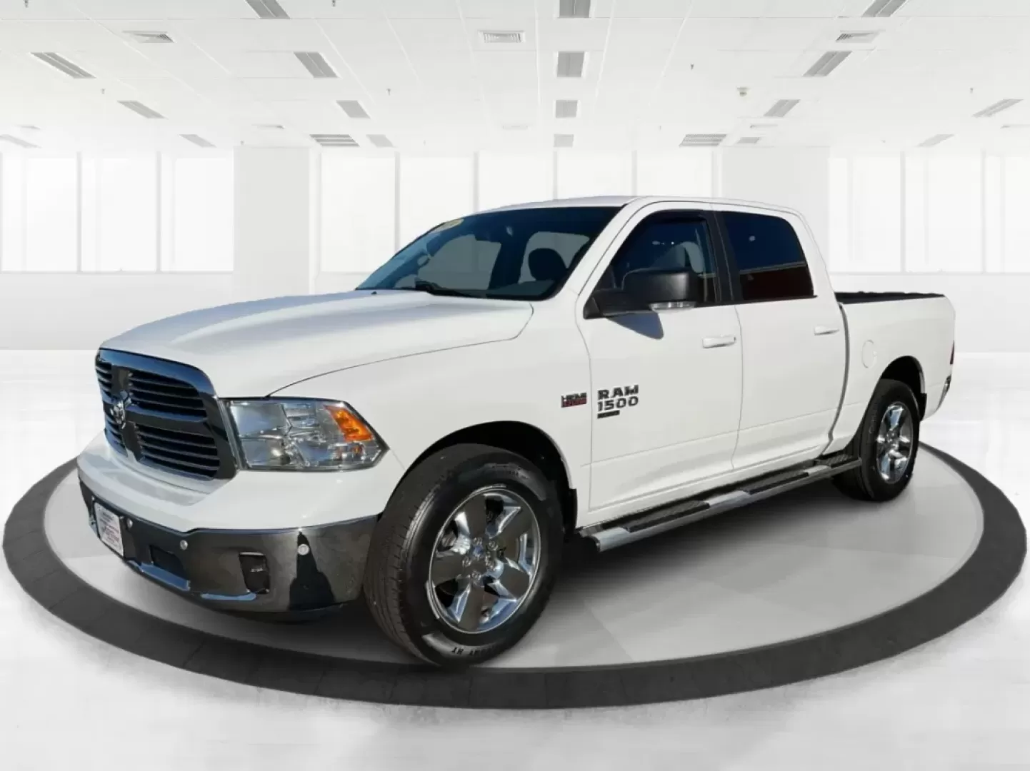 2019 Ram 1500 Big Horn Crew Cab 4x4 5'7 Box (1C6RR7LT9KS) with an HEMI 5.7L V-8 variable valve control engine, located at 401 Woodman Dr, Riverside, OH, 45431, (937) 908-9800, 39.760899, -84.123421 - **Elevate Your Adventures with the 2019 Ram 1500 Big Horn Crew Cab!** <br /> <br /> Are you ready to take on the world with a vehicle that perfectly balances work and play? The 2019 Ram 1500 Big Horn Crew Cab is the ultimate truck for those who crave both functionality and style. Whether you're load - Photo#8