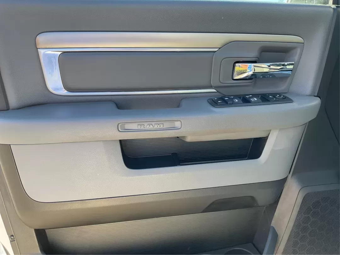 2019 Ram 1500 Big Horn Crew Cab 4x4 5'7 Box (1C6RR7LT9KS) with an HEMI 5.7L V-8 variable valve control engine, located at 401 Woodman Dr, Riverside, OH, 45431, (937) 908-9800, 39.760899, -84.123421 - **Elevate Your Adventures with the 2019 Ram 1500 Big Horn Crew Cab!** <br /> <br /> Are you ready to take on the world with a vehicle that perfectly balances work and play? The 2019 Ram 1500 Big Horn Crew Cab is the ultimate truck for those who crave both functionality and style. Whether you're load - Photo#18