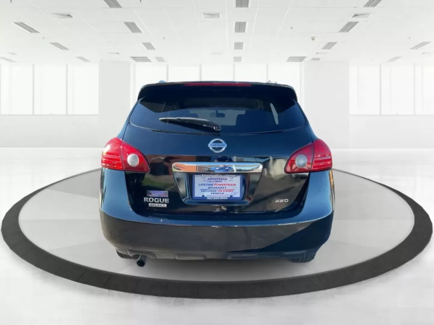 2015 Nissan Rogue S (JN8AS5MV2FW) with an 2.5L I-4 DOHC engine, located at 1184 Kauffman Ave, Fairborn, OH, 45324, (937) 908-9800, 39.807072, -84.030914 - One Owner - Photo#3