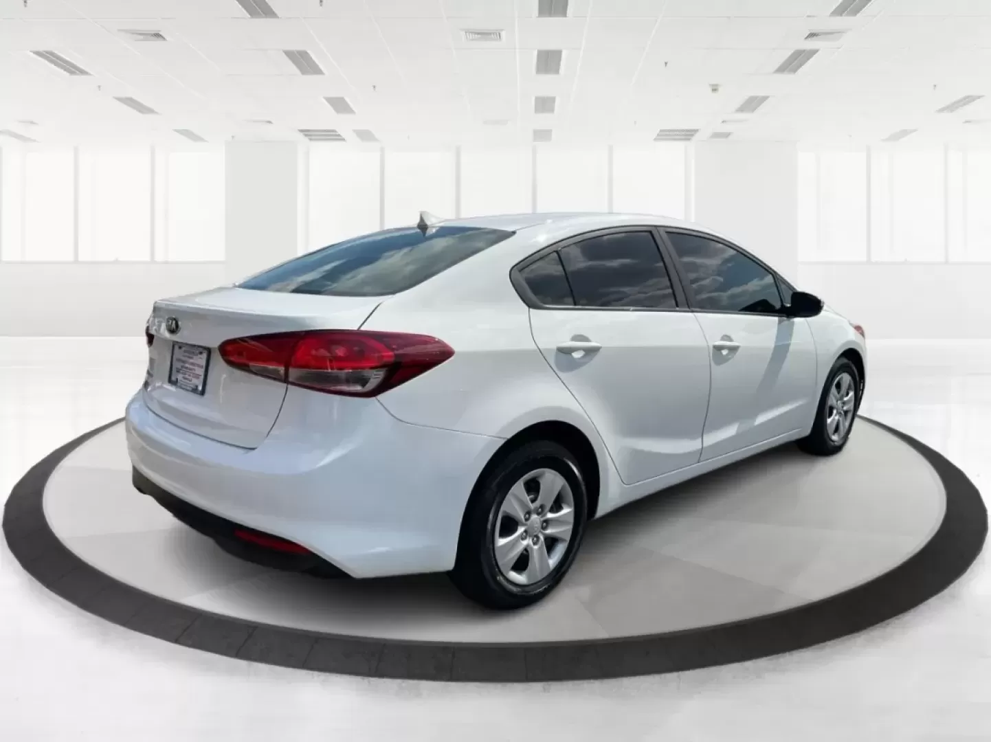 2018 Kia Forte LX (3KPFK4A73JE) with an 2L I-4 DOHC engine, located at 8750 N County Rd 25A, Piqua, OH, 45356, (937) 908-9800, 40.164391, -84.232513 - Discover a world of convenience and comfort with the 2018 Kia Forte LX, an ideal sedan for budget-conscious buyers and those seeking reliable transportation in Piqua, OH. Whether you're navigating the bustling streets of downtown or taking a scenic drive along the Great Miami River, this versatile v - Photo#2