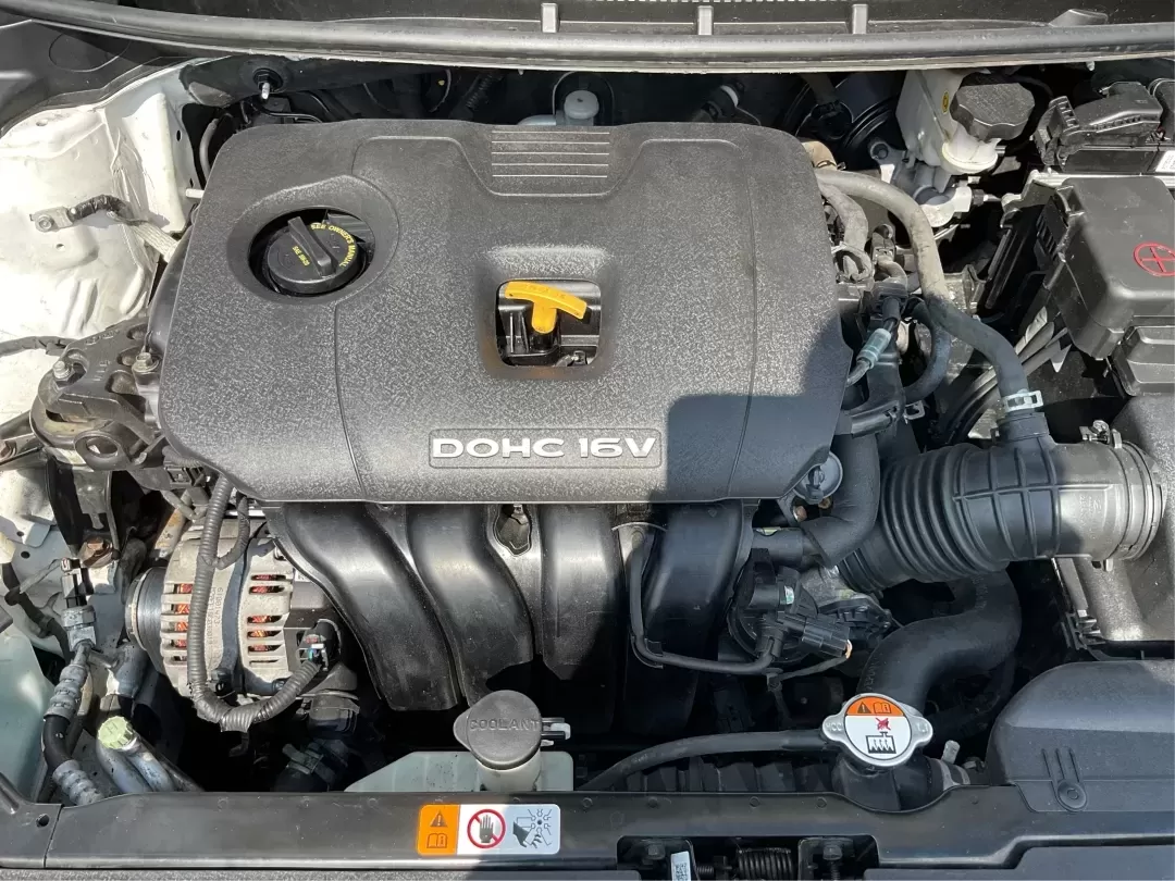 2018 Kia Forte LX (3KPFK4A73JE) with an 2L I-4 DOHC engine, located at 1099 N County Rd 25A , Troy, OH, 45373, (937) 908-9800, 40.057079, -84.212883 - 2018 Kia Forte LX - Photo#11