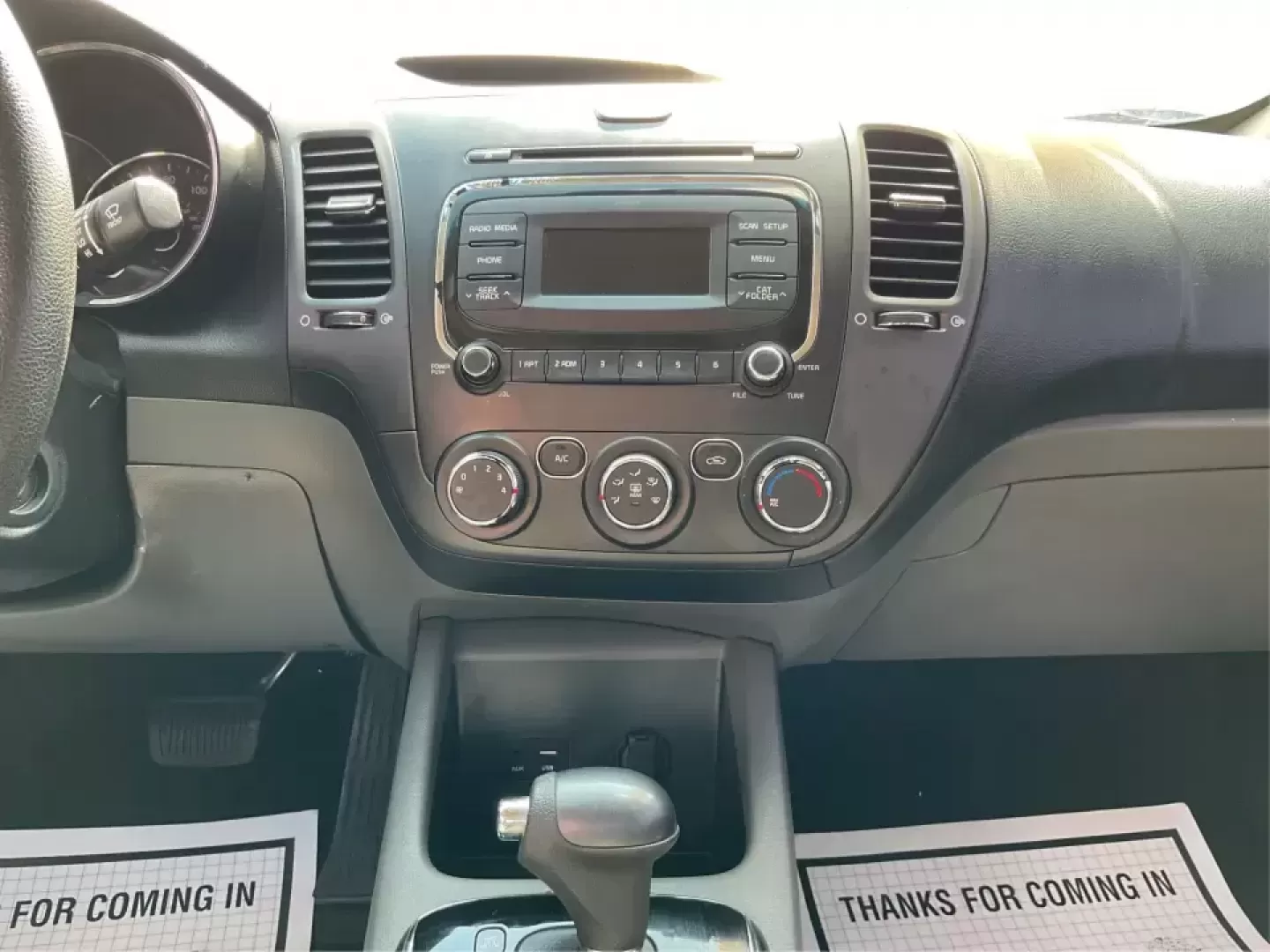 2018 Kia Forte LX (3KPFK4A73JE) with an 2L I-4 DOHC engine, 6M transmission, located at 1230 East Main St, Xenia, OH, 45385, (937) 908-9800, 39.688026, -83.910172 - Discover a world of convenience and comfort with the 2018 Kia Forte LX, an ideal sedan for budget-conscious buyers and those seeking reliable transportation in Piqua, OH. Whether you're navigating the bustling streets of downtown or taking a scenic drive along the Great Miami River, this versatile v - Photo#13