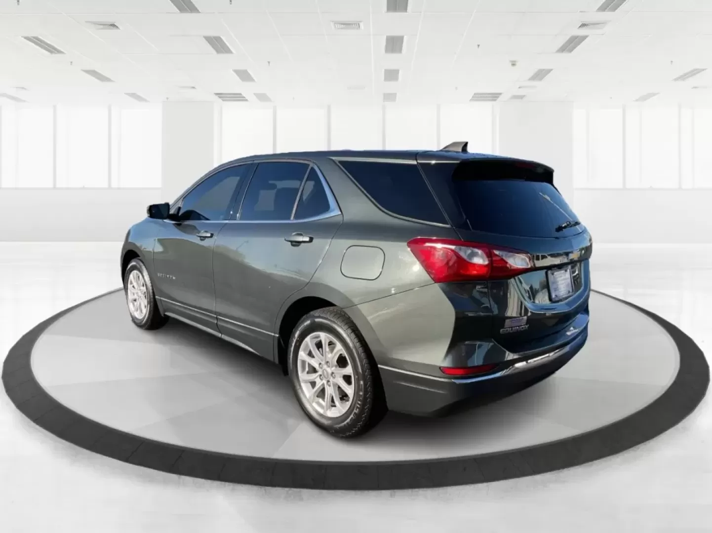 2019 Chevrolet Equinox LT (3GNAXKEV7KS) with an 1.5L I-4 gasoline direct injection engine, located at 1099 N County Rd 25A , Troy, OH, 45373, (937) 908-9800, 40.057079, -84.212883 - 2019 Chevrolet Equinox LT - Photo#4