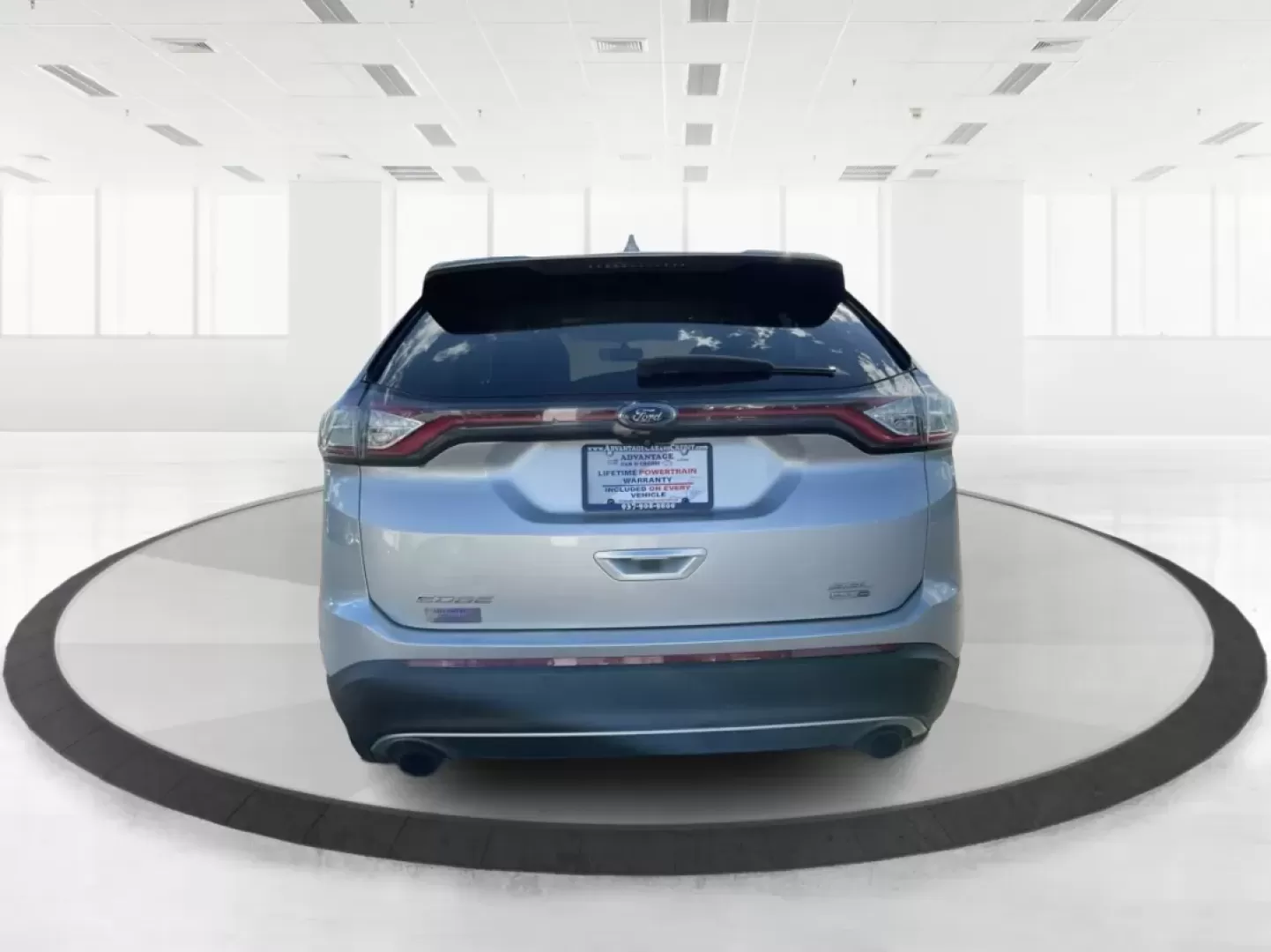 2017 Ford Edge SEL (2FMPK4J98HB) with an Other engine, located at 401 Woodman Dr, Riverside, OH, 45431, (937) 908-9800, 39.760899, -84.123421 - **Discover the Ideal Family Adventure Vehicle: 2017 Ford Edge SEL at Advantage Car and Credit - Riverside**<br /> <br /> Are you searching for the perfect vehicle to accommodate your growing family or to tackle your daily commute with comfort and style? Look no further than this stunning 2017 Ford E - Photo#3