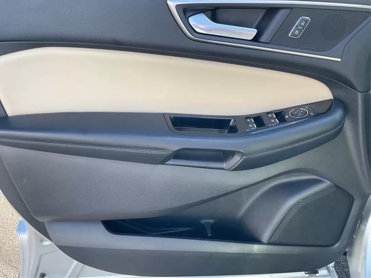 2017 Ford Edge SEL (2FMPK4J98HB) with an Other engine, located at 401 Woodman Dr, Riverside, OH, 45431, (937) 908-9800, 39.760899, -84.123421 - **Discover the Ideal Family Adventure Vehicle: 2017 Ford Edge SEL at Advantage Car and Credit - Riverside**<br /> <br /> Are you searching for the perfect vehicle to accommodate your growing family or to tackle your daily commute with comfort and style? Look no further than this stunning 2017 Ford E - Photo#19