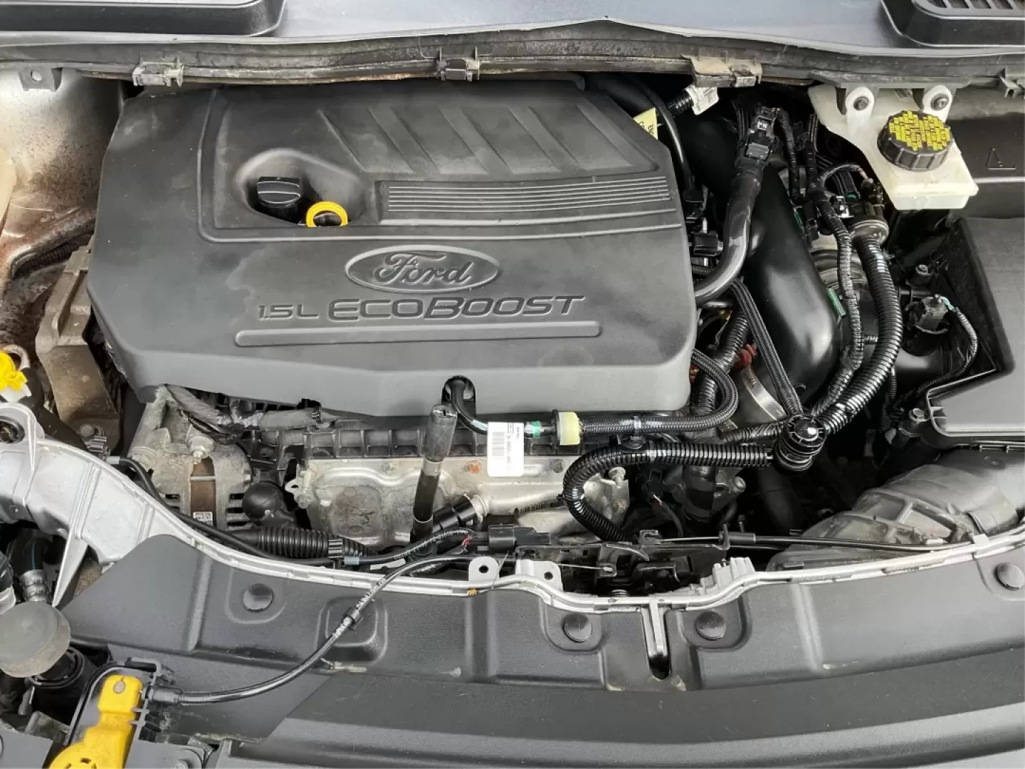 2018 Ford Escape SE (1FMCU0GD0JU) with an Other engine, located at 4508 South Dixie Dr, Moraine, OH, 45439, (937) 908-9800, 39.689976, -84.218452 - **Adventure Awaits: Your Perfect 2018 Ford Escape SE at Advantage Car and Credit Moraine**<br /> <br /> Are you ready to elevate your daily commute and weekend adventures? Discover a lifestyle of convenience and comfort with the 2018 Ford Escape SE available now at Advantage Car and Credit Moraine - Photo#11