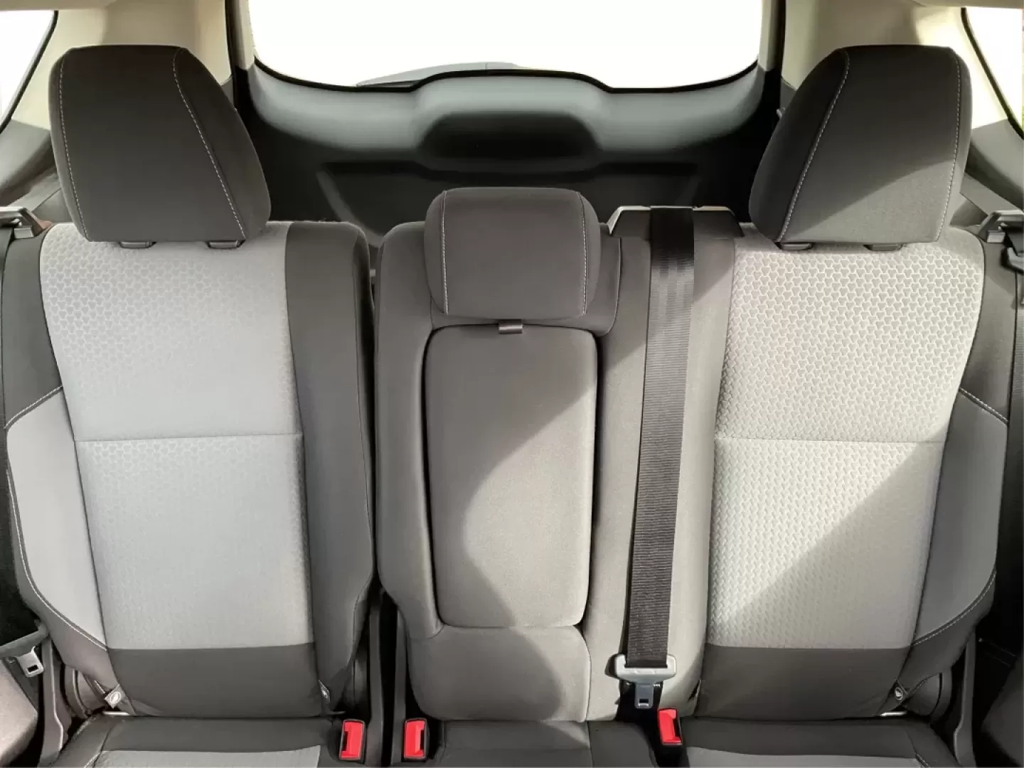 2018 Ford Escape SE (1FMCU0GD0JU) with an Other engine, located at 4508 South Dixie Dr, Moraine, OH, 45439, (937) 908-9800, 39.689976, -84.218452 - **Adventure Awaits: Your Perfect 2018 Ford Escape SE at Advantage Car and Credit Moraine**<br /> <br /> Are you ready to elevate your daily commute and weekend adventures? Discover a lifestyle of convenience and comfort with the 2018 Ford Escape SE available now at Advantage Car and Credit Moraine - Photo#14