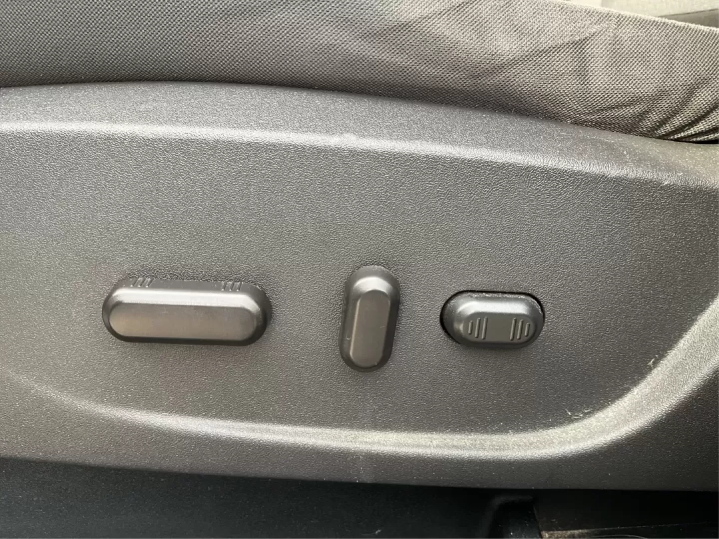 2018 Ford Escape SE (1FMCU0GD0JU) with an Other engine, located at 4508 South Dixie Dr, Moraine, OH, 45439, (937) 908-9800, 39.689976, -84.218452 - **Adventure Awaits: Your Perfect 2018 Ford Escape SE at Advantage Car and Credit Moraine**<br /> <br /> Are you ready to elevate your daily commute and weekend adventures? Discover a lifestyle of convenience and comfort with the 2018 Ford Escape SE available now at Advantage Car and Credit Moraine - Photo#18