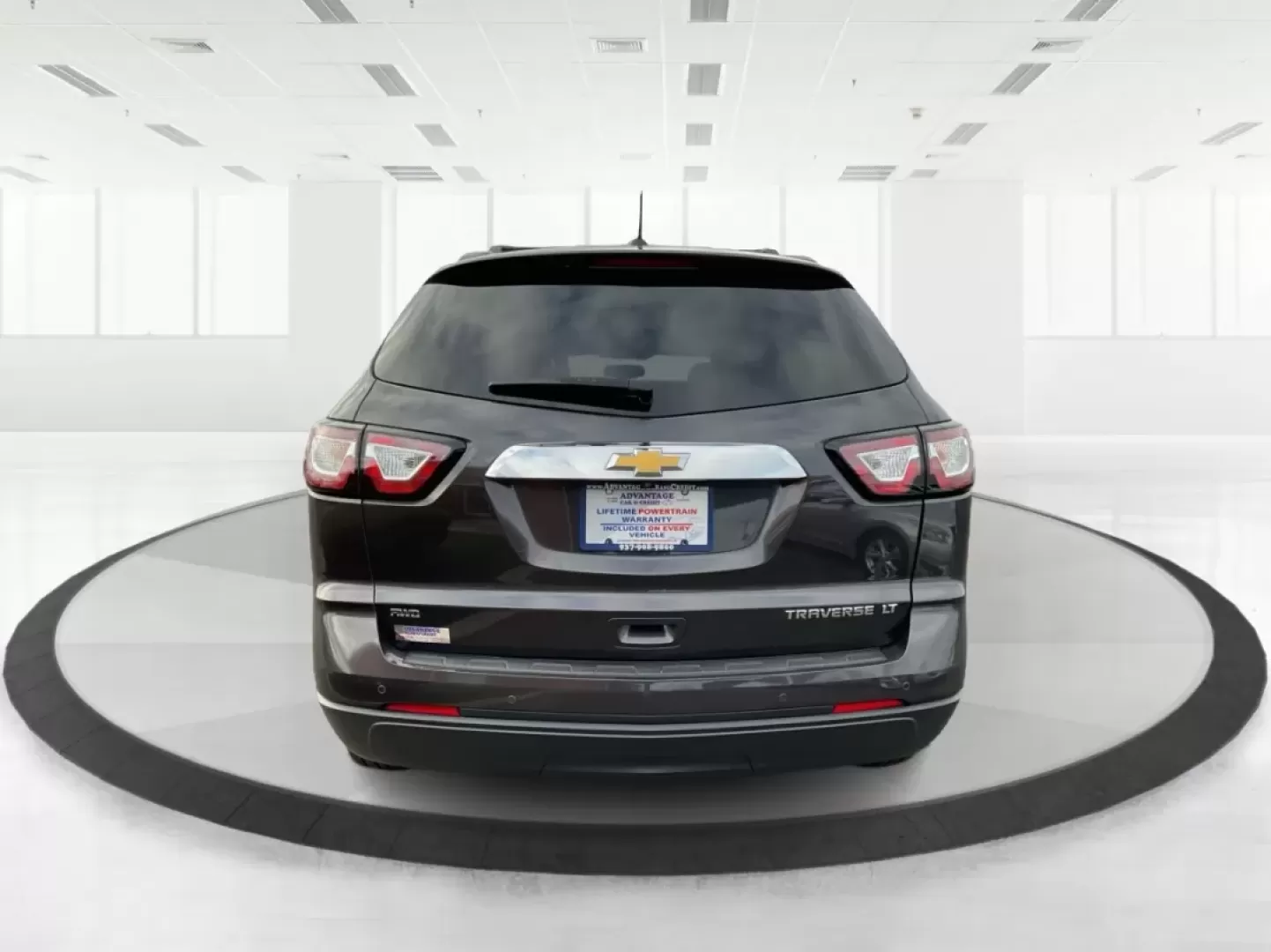 2016 Chevrolet Traverse 1LT (1GNKVGKD5GJ) with an 3.6L V-6 gasoline direct injection engine, located at 1230 East Main St, Xenia, OH, 45385, (937) 908-9800, 39.688026, -83.910172 - ### Experience Adventure Every Day in the 2016 Chevrolet Traverse<br /> <br /> Are you ready to elevate your family adventures or daily commutes in a vehicle that seamlessly combines comfort, space, and capability? The 2016 Chevrolet Traverse is not just an SUV; it's your ticket to unforgettable roa - Photo#3