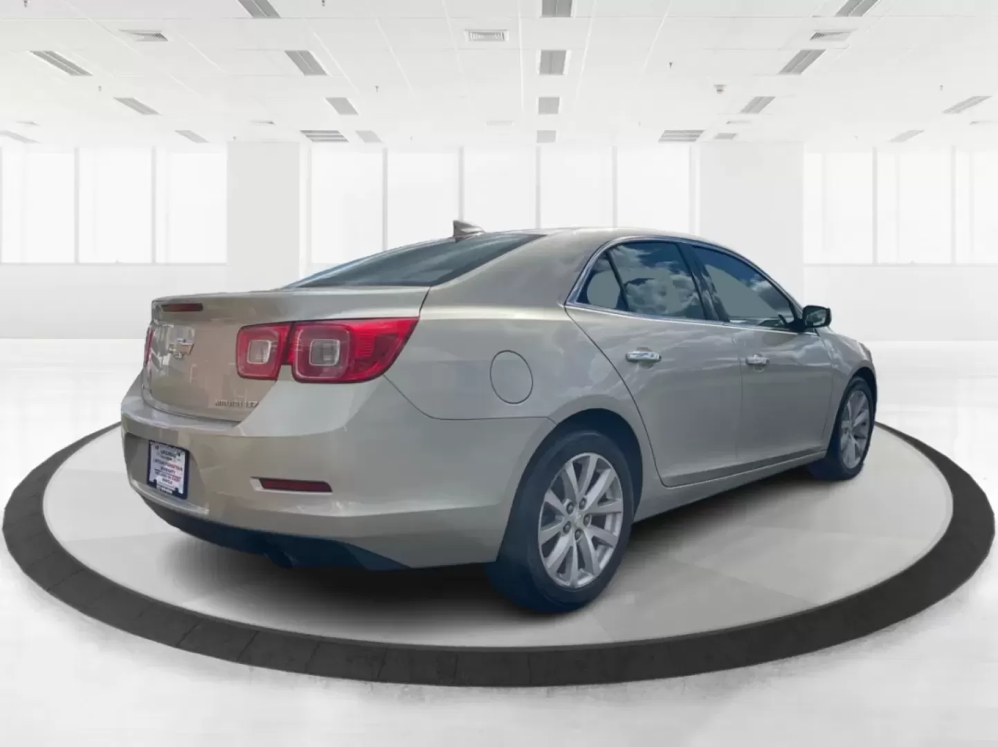 2016 Chevrolet Malibu Limited LTZ (1G11E5SAXGF) with an 2.5L I-4 gasoline direct injection engine, located at 401 Woodman Dr, Riverside, OH, 45431, (937) 908-9800, 39.760899, -84.123421 - **Unleash Your Daily Drive with the 2016 Chevrolet Malibu Limited LTZ at Advantage Car and Credit - Riverside! Perfect for Commuters and Families Alike!**<br /> <br /> Are you in the market for a reliable sedan that combines style, comfort, and technology? Look no further! The 2016 Chevrolet Malibu - Photo#2