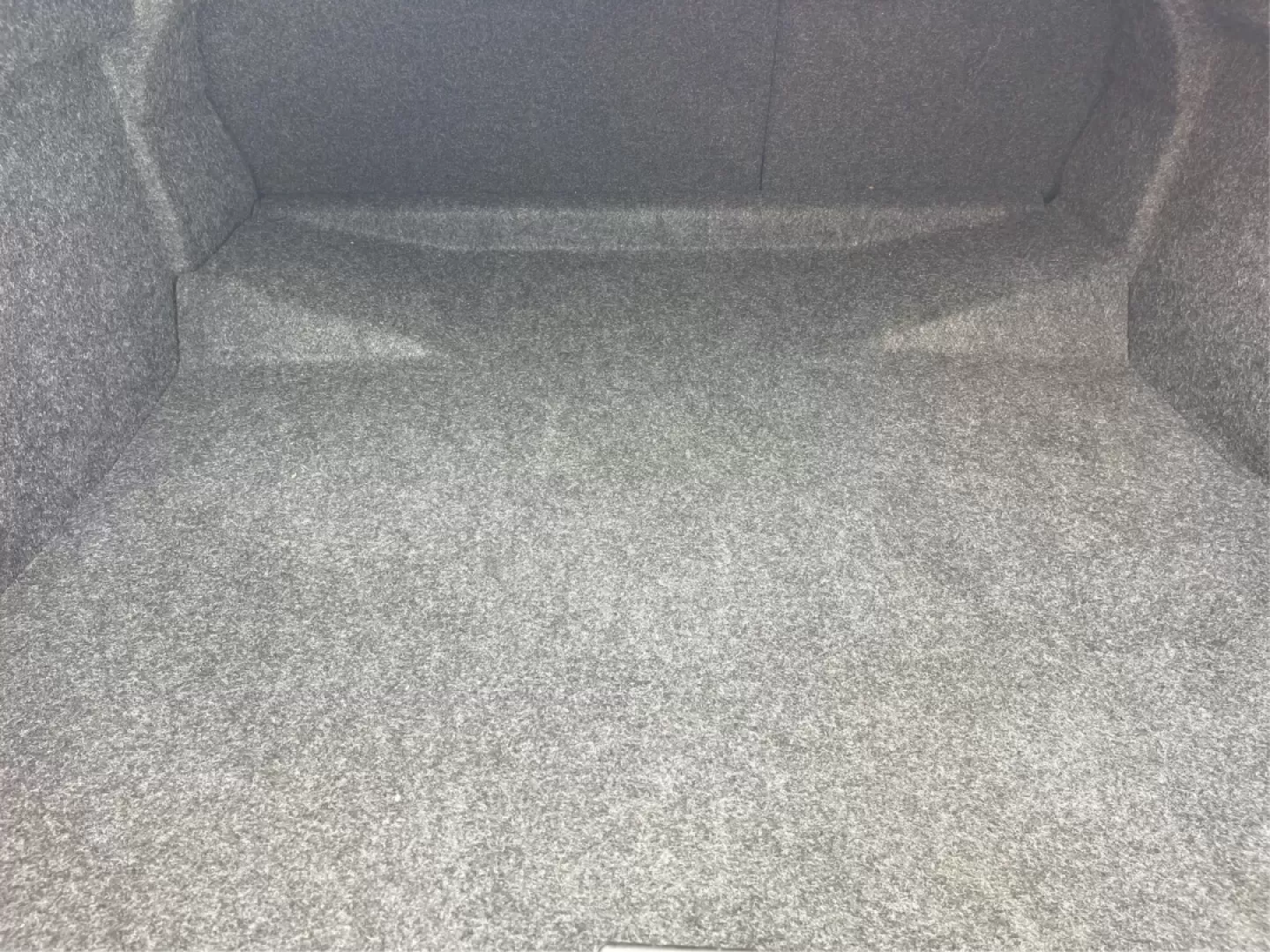 2016 Chevrolet Malibu Limited LTZ (1G11E5SAXGF) with an 2.5L I-4 gasoline direct injection engine, located at 401 Woodman Dr, Riverside, OH, 45431, (937) 908-9800, 39.760899, -84.123421 - **Unleash Your Daily Drive with the 2016 Chevrolet Malibu Limited LTZ at Advantage Car and Credit - Riverside! Perfect for Commuters and Families Alike!**<br /> <br /> Are you in the market for a reliable sedan that combines style, comfort, and technology? Look no further! The 2016 Chevrolet Malibu - Photo#12