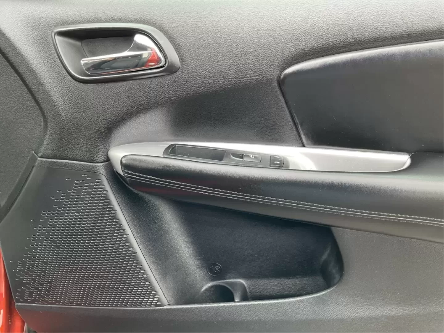 2012 Dodge Journey SE/AVP (3C4PDCAB8CT) with an 2.4L I-4 DOHC engine, located at 880 E. National Road, Vandalia, OH, 45377, (937) 908-9800, 39.891918, -84.183594 - **Discover the Perfect Family SUV: 2012 Dodge Journey at Advantage Car and Credit - Vandalia**<br /> <br /> Are you in search of a reliable family SUV that balances comfort, space, and affordability? Look no further than this striking 2012 Dodge Journey, available now at Advantage Car and Credit, lo - Photo#18