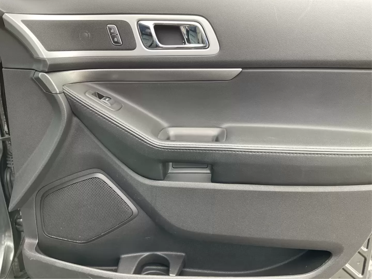 2015 Ford Explorer Sport (1FM5K8GT6FG) with an EcoBoost 3.5L V-6 gasoline direct injection engine, located at 8750 N County Rd 25A, Piqua, OH, 45356, (937) 908-9800, 40.164391, -84.232513 - **Explore the Open Road in the 2015 Ford Explorer Sport Your Adventure Awaits!**<br /> <br /> Are you in search of a reliable SUV that caters to both your daily commutes and spontaneous weekend getaways? Look no further! The 2015 Ford Explorer Sport is the perfect blend of style, performance, and f - Photo#20